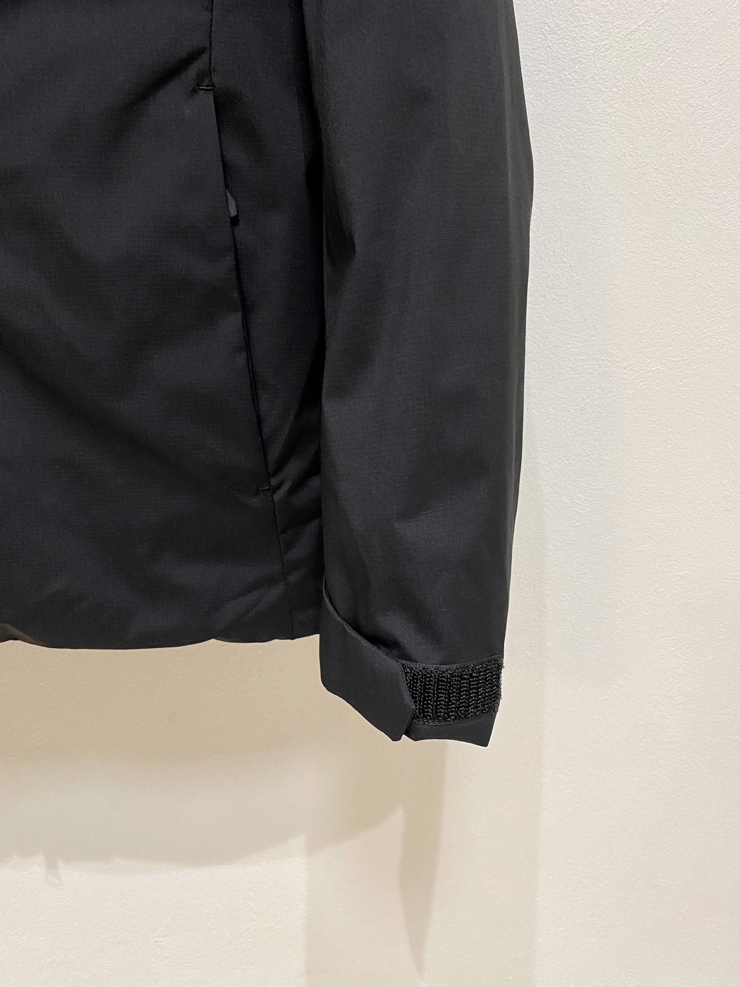 🌾 始祖鸟棉服25ss早秋【新品】秋冬专柜新款休闲棉服外套！超前卫设计风格 细腻舒适 穿着非常轻便不易起