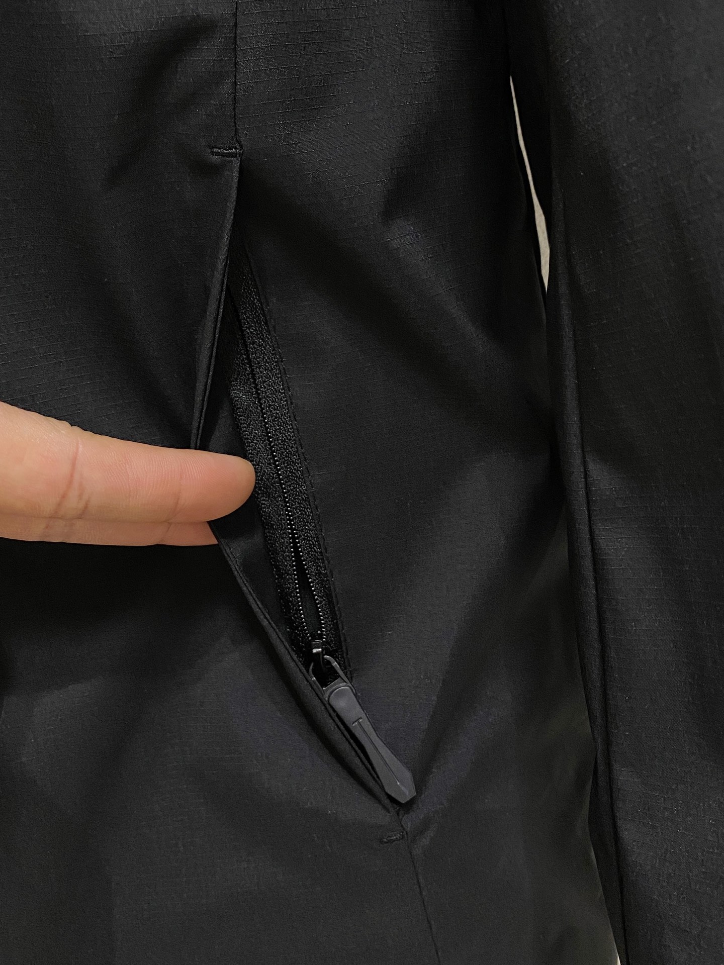 🌾 始祖鸟棉服25ss早秋【新品】秋冬专柜新款休闲棉服外套！超前卫设计风格 细腻舒适 穿着非常轻便不易起