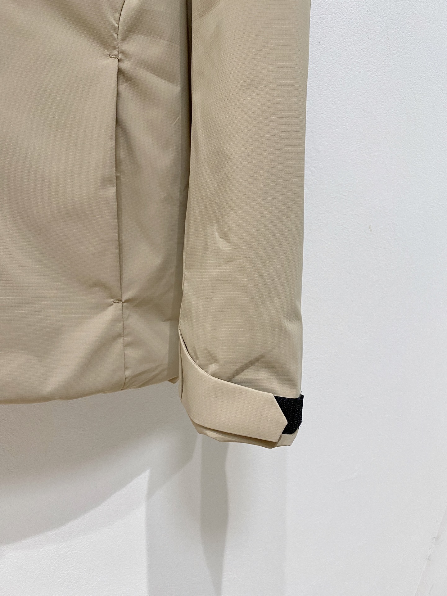 🌾 始祖鸟棉服25ss早秋【新品】秋冬专柜新款休闲棉服外套！超前卫设计风格 细腻舒适 穿着非常轻便不易起