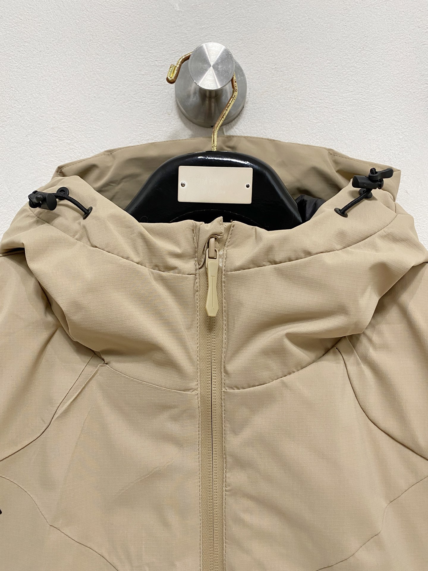 🌾 始祖鸟棉服25ss早秋【新品】秋冬专柜新款休闲棉服外套！超前卫设计风格 细腻舒适 穿着非常轻便不易起