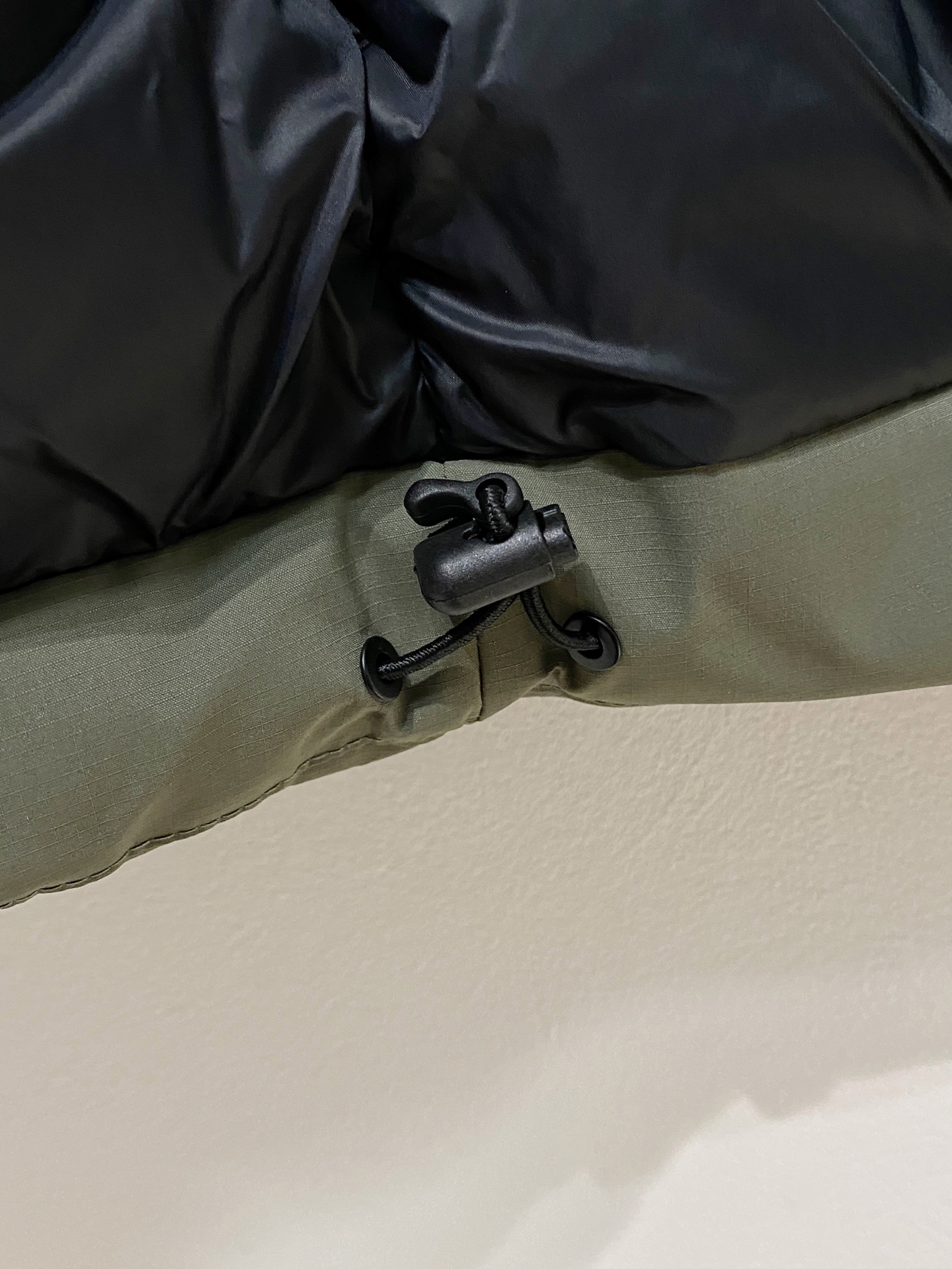 🌾 始祖鸟棉服25ss早秋【新品】秋冬专柜新款休闲棉服外套！超前卫设计风格 细腻舒适 穿着非常轻便不易起