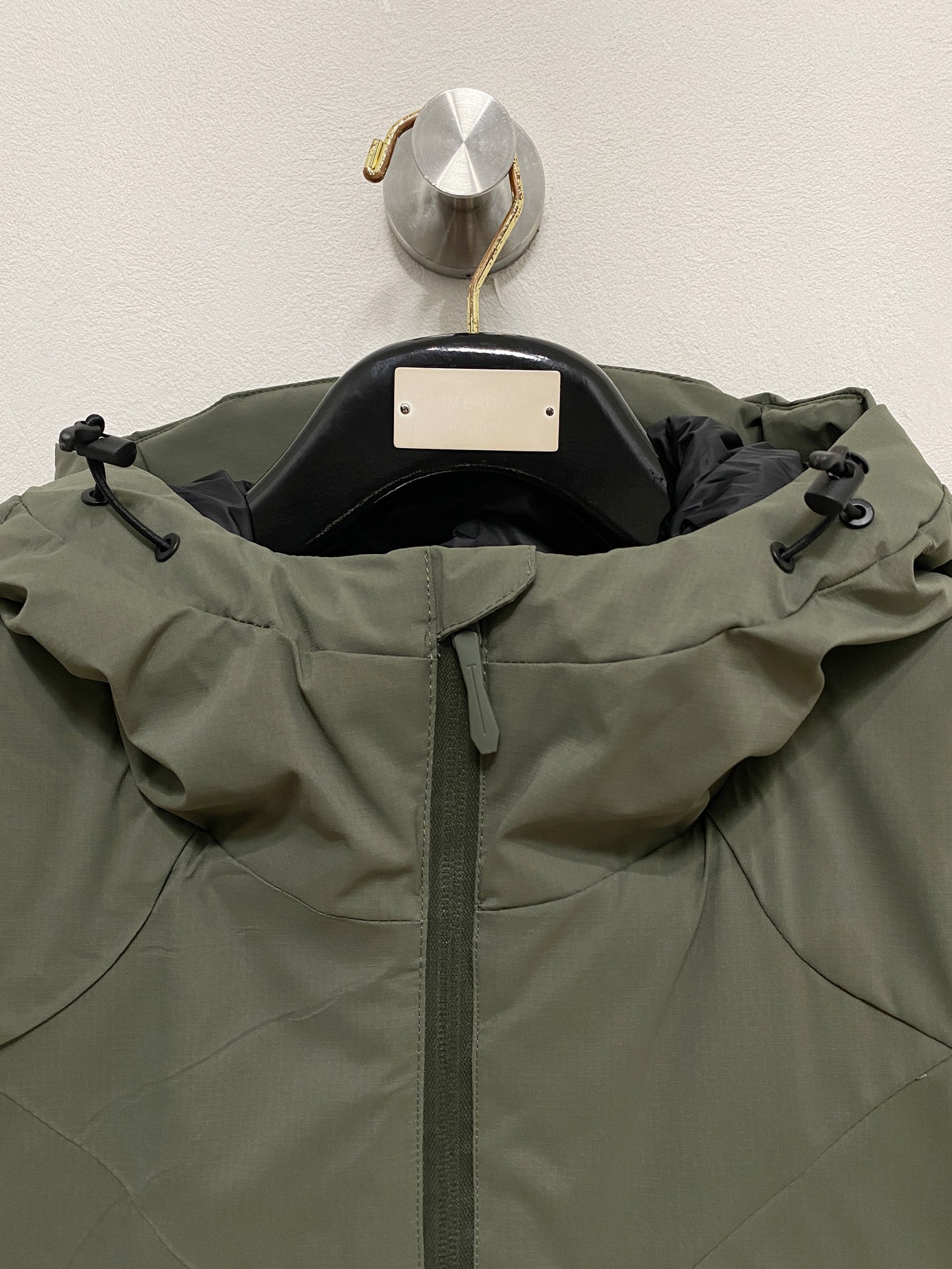 🌾 始祖鸟棉服25ss早秋【新品】秋冬专柜新款休闲棉服外套！超前卫设计风格 细腻舒适 穿着非常轻便不易起