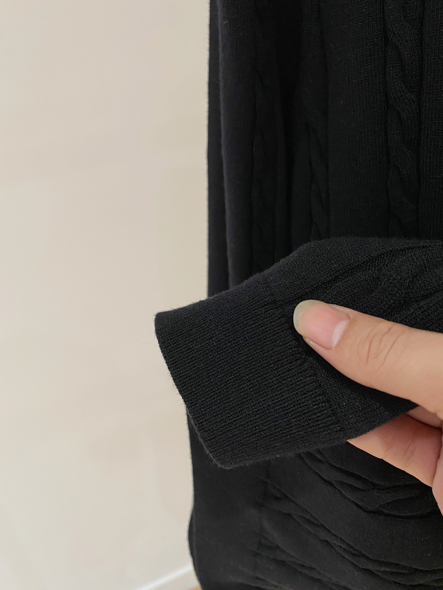 。顶级品质>专柜官网同步发售！辅料全部原版定制出品，贸易公司真品订单。高级定制进口面料，以天然植物纖維提