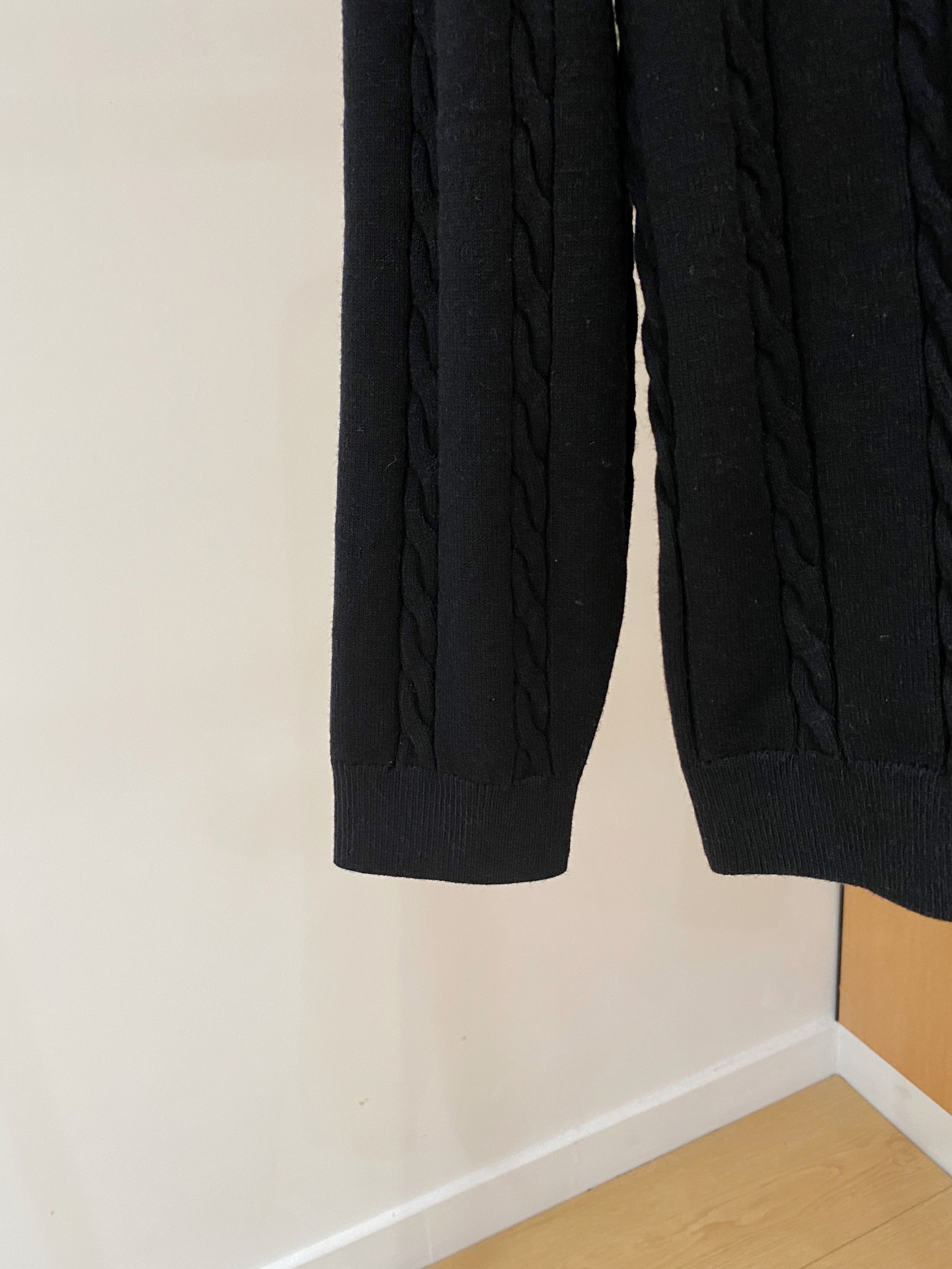 。顶级品质>专柜官网同步发售！辅料全部原版定制出品，贸易公司真品订单。高级定制进口面料，以天然植物纖維提