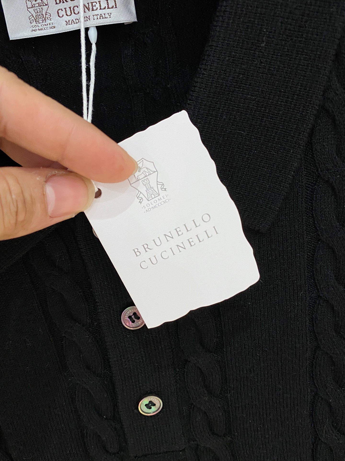 。顶级品质>专柜官网同步发售！辅料全部原版定制出品，贸易公司真品订单。高级定制进口面料，以天然植物纖維提