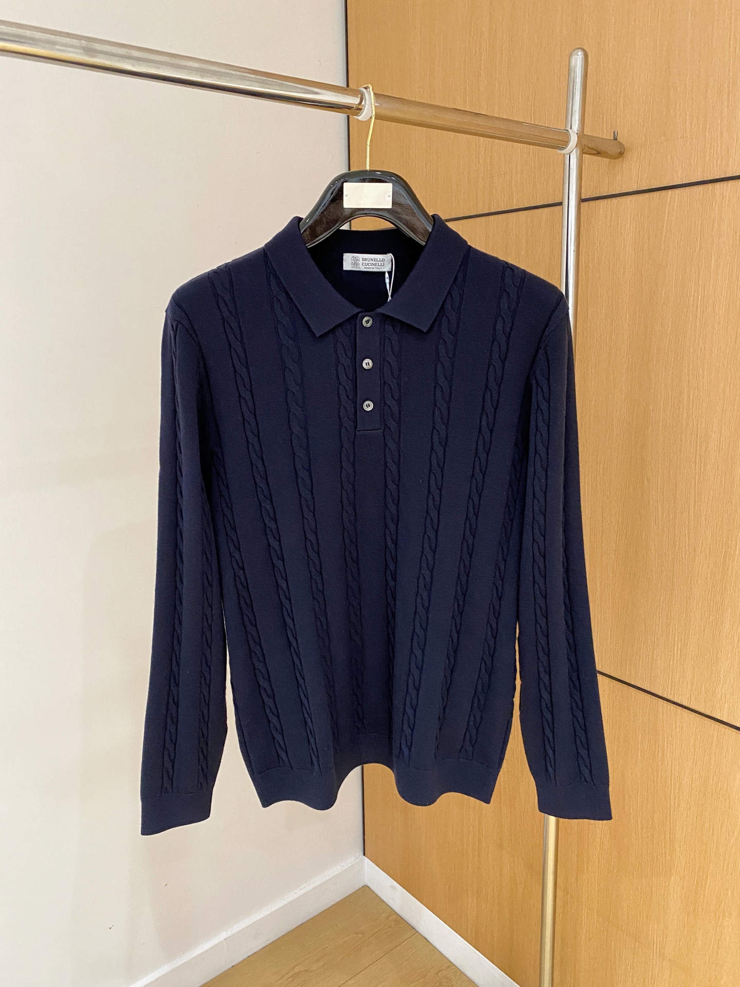 。顶级品质>专柜官网同步发售！辅料全部原版定制出品，贸易公司真品订单。高级定制进口面料，以天然植物纖維提