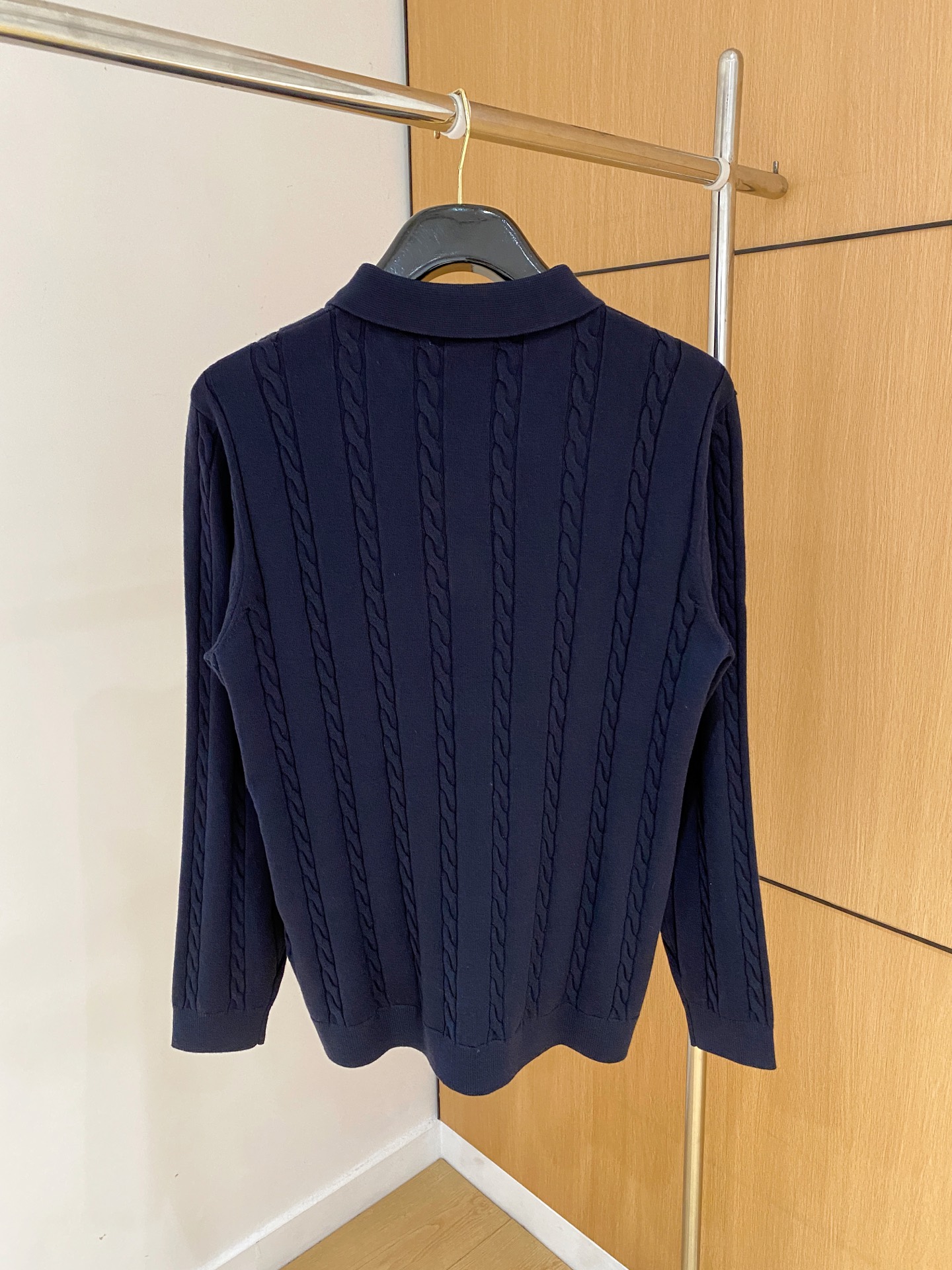 。顶级品质>专柜官网同步发售！辅料全部原版定制出品，贸易公司真品订单。高级定制进口面料，以天然植物纖維提