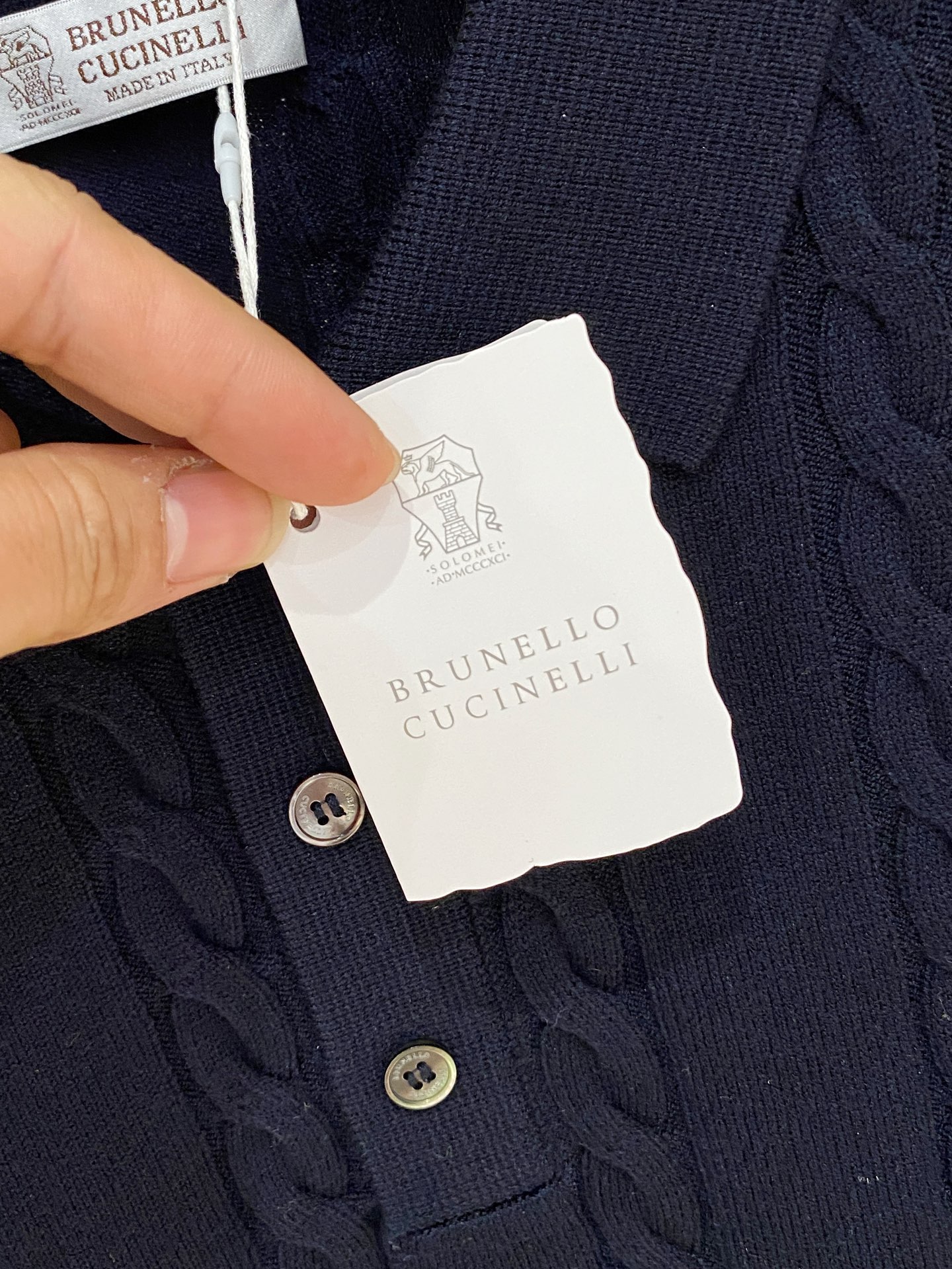 。顶级品质>专柜官网同步发售！辅料全部原版定制出品，贸易公司真品订单。高级定制进口面料，以天然植物纖維提