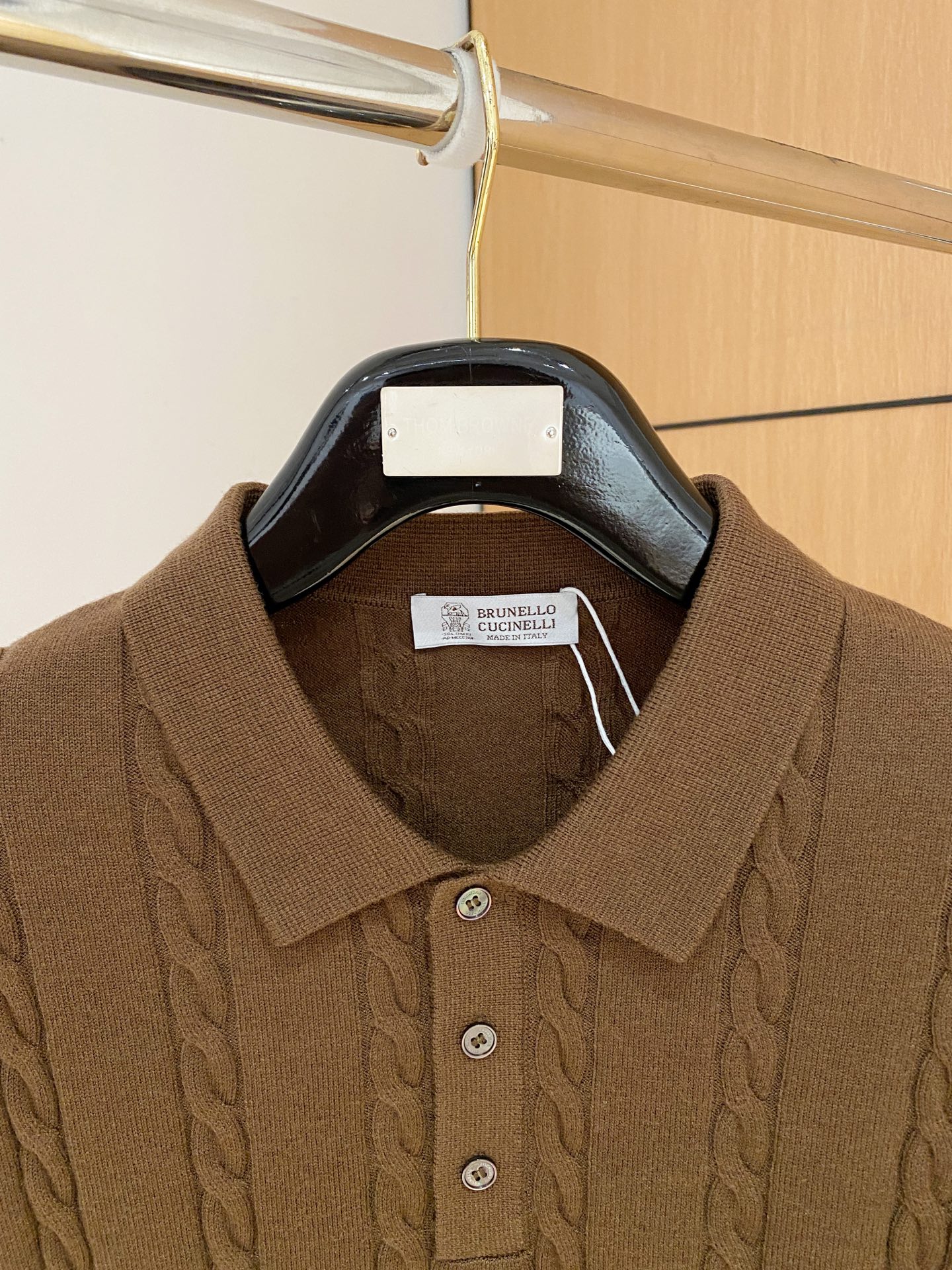 。顶级品质>专柜官网同步发售！辅料全部原版定制出品，贸易公司真品订单。高级定制进口面料，以天然植物纖維提