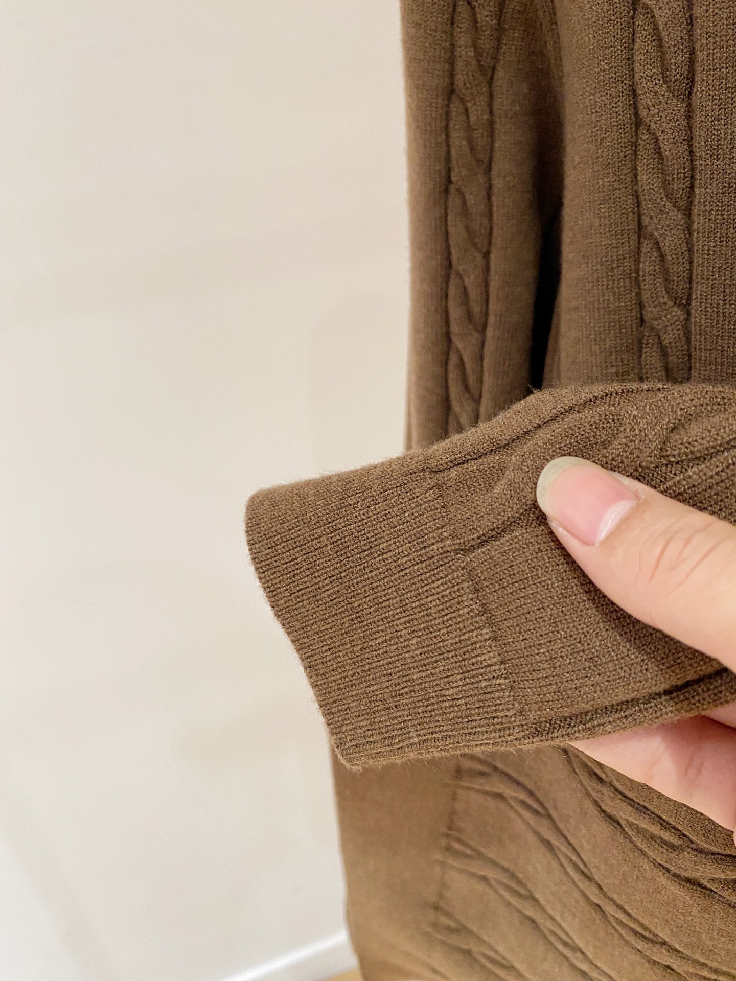 。顶级品质>专柜官网同步发售！辅料全部原版定制出品，贸易公司真品订单。高级定制进口面料，以天然植物纖維提