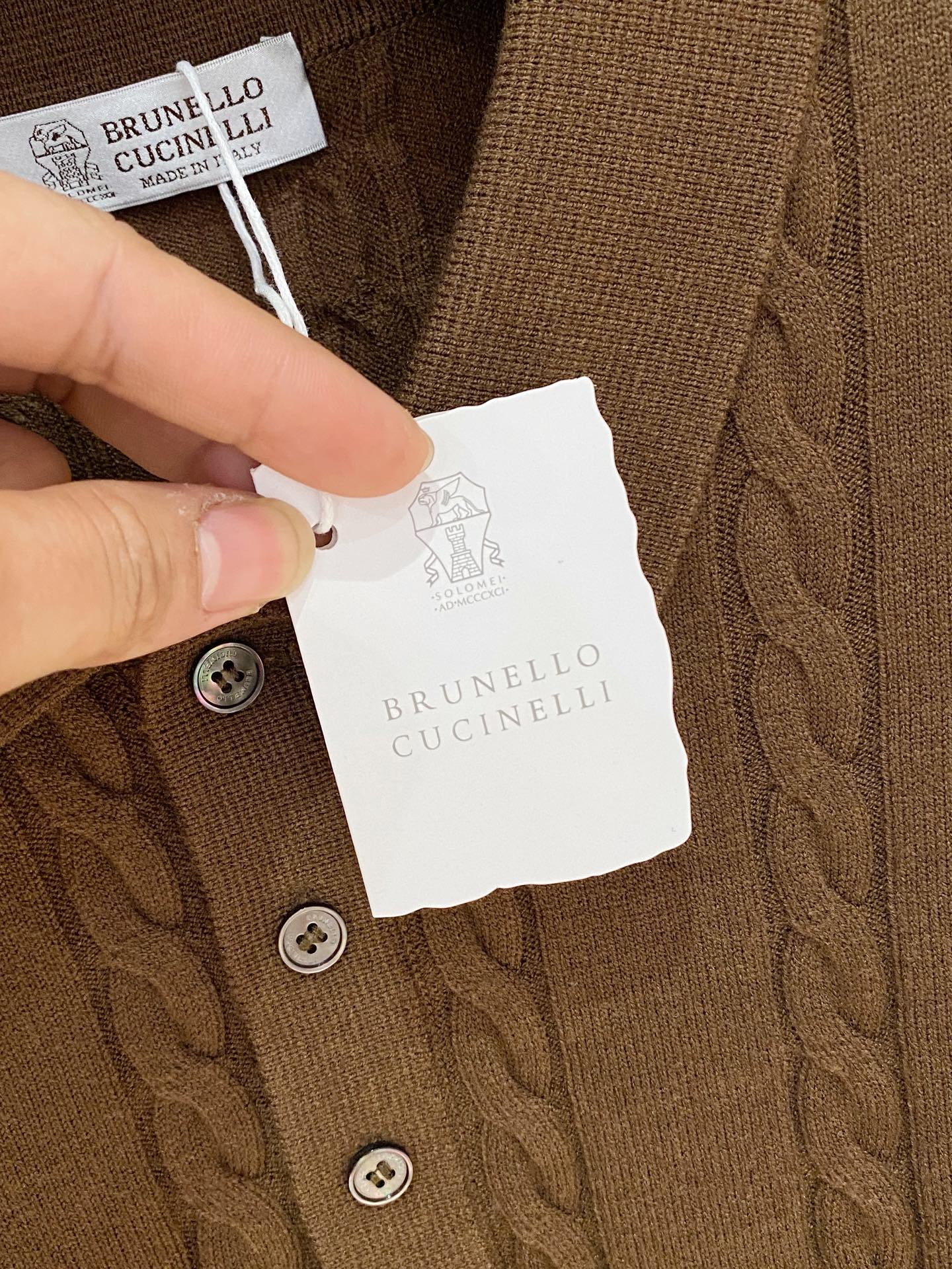 。顶级品质>专柜官网同步发售！辅料全部原版定制出品，贸易公司真品订单。高级定制进口面料，以天然植物纖維提