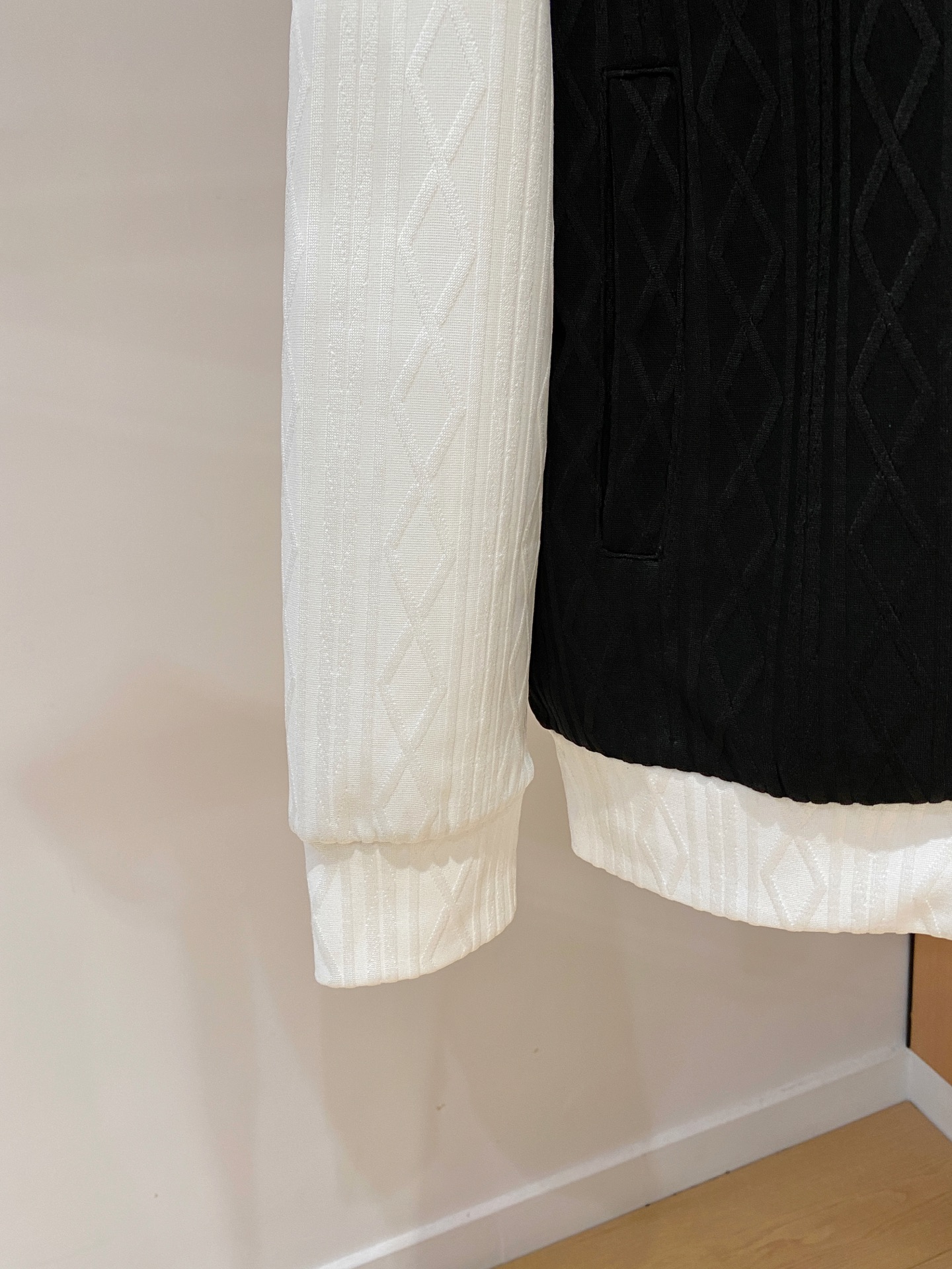 爆款套装来袭 专注官网原版 2025全新爆款开衫卫衣套装 原单狠货🇭🇰倾注顶级设计师的精心之作 就为一个