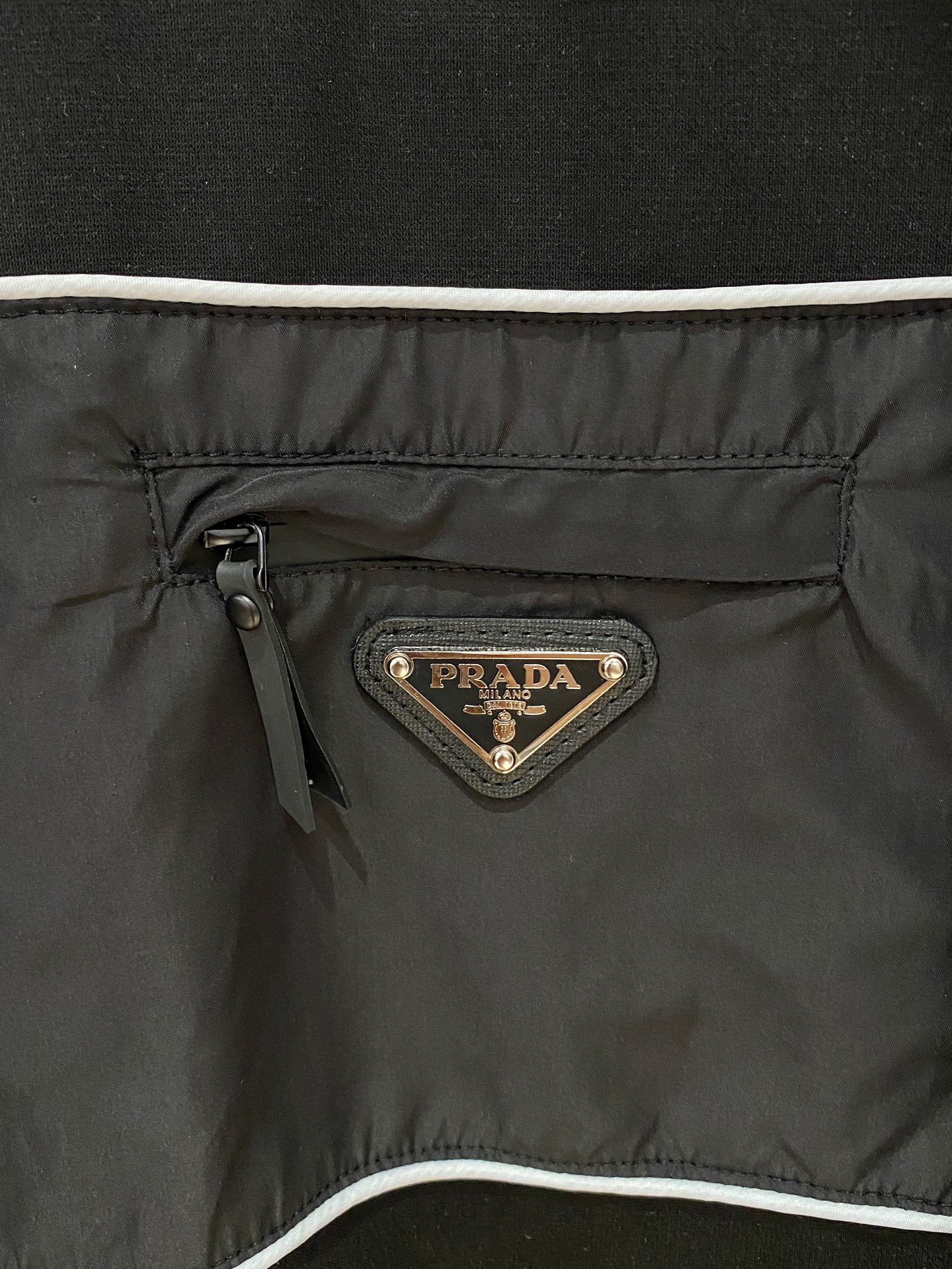 爆款套装来袭 专注官网原版 2025全新爆款开衫卫衣套装 原单狠货🇭🇰倾注顶级设计师的精心之作 就为一个