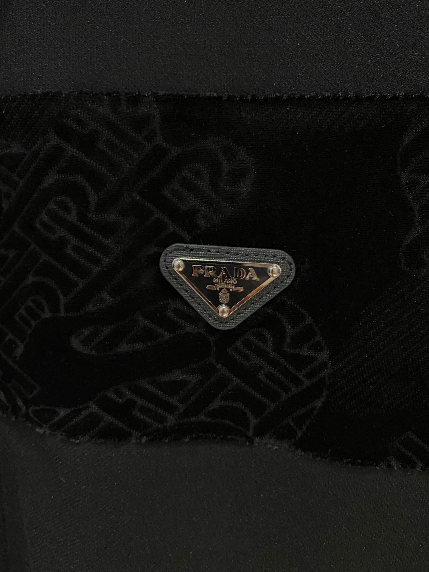 爆款套装来袭 专注官网原版 2025全新爆款开衫卫衣套装 原单狠货🇭🇰倾注顶级设计师的精心之作 就为一个