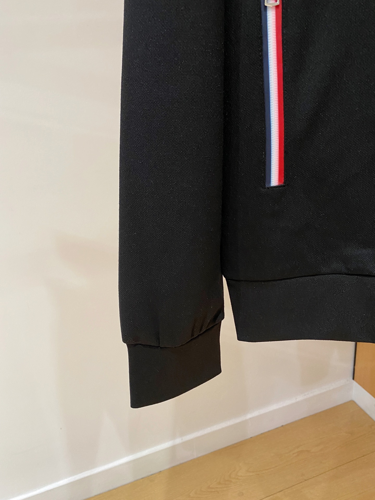 爆款套装来袭 专注官网原版 2025全新爆款开衫卫衣套装 原单狠货🇭🇰倾注顶级设计师的精心之作 就为一个