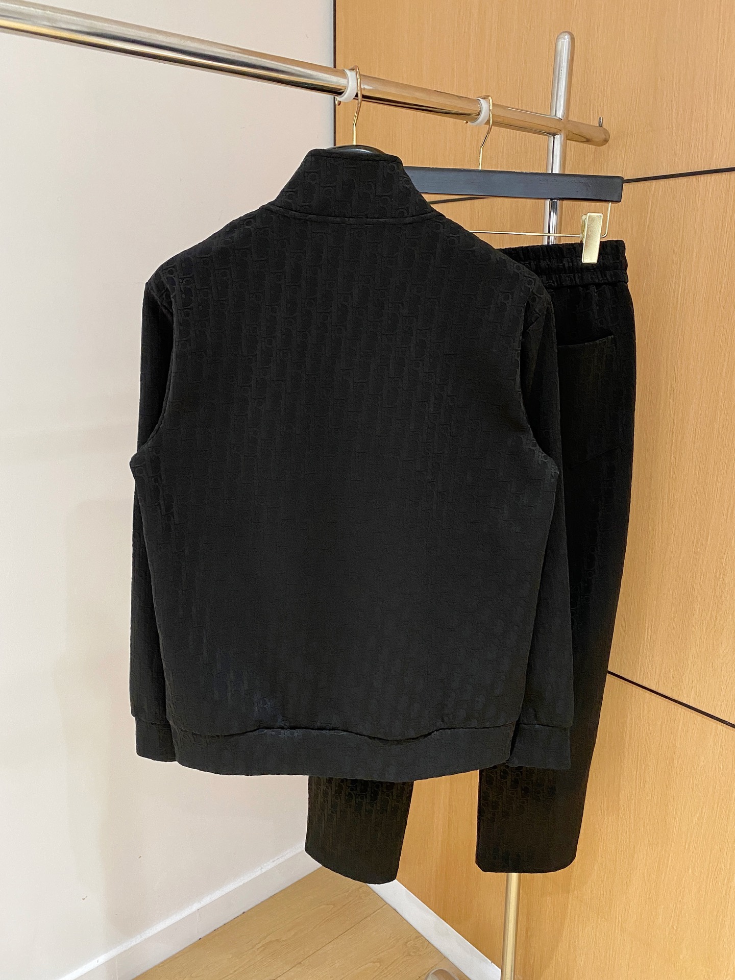 爆款套装来袭 专注官网原版 2025全新爆款开衫卫衣套装 原单狠货🇭🇰倾注顶级设计师的精心之作 就为一个