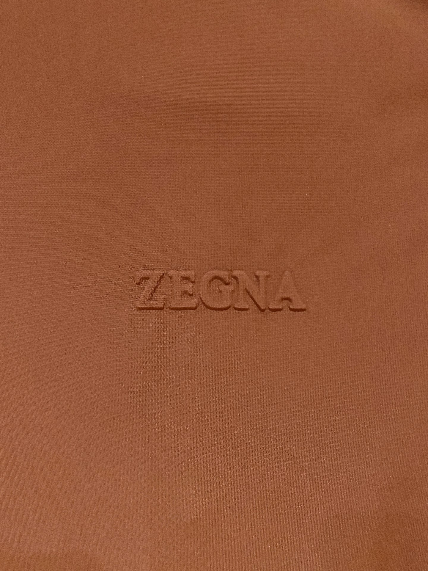 顶级品质>（羽绒系列)专柜官网同步发售！辅料全部原版定制出品，贸易公司真品订单。高级定制进口面料，以天然