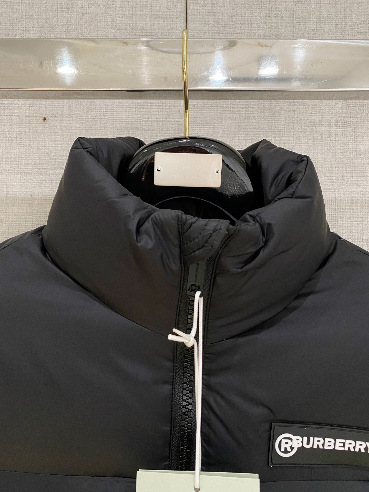 巴宝莉 冬季新品🌟时尚顶级羽绒服填充进口羽绒朵，100%市面最高品质，进口面料，里布最高标准，绝不跑绒，