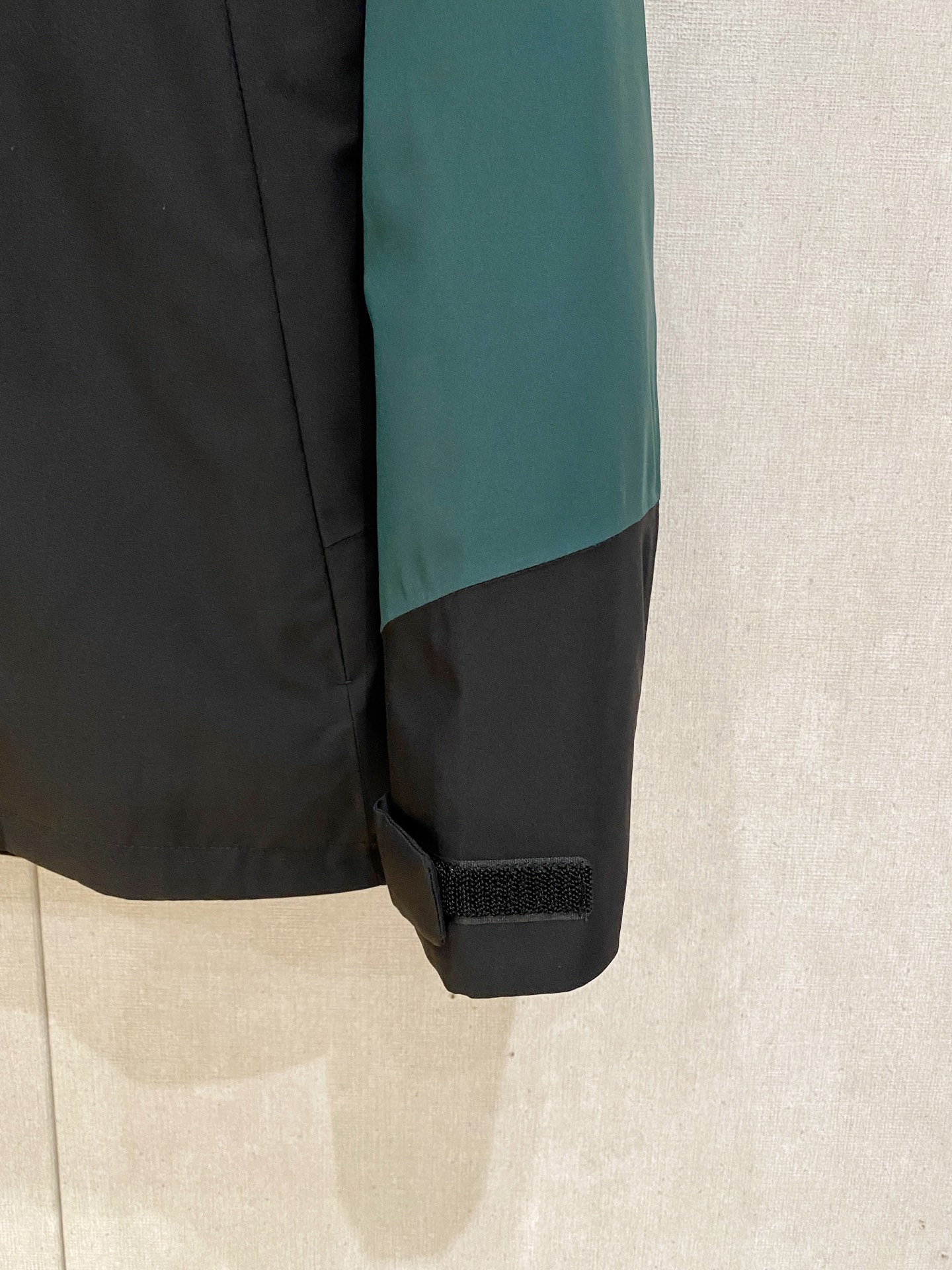 新款来袭 最高版本【始祖鸟】 三合一功能性户外性能 防风，防雨，90绒，ARCTERYX 始祖鸟硬壳顶级