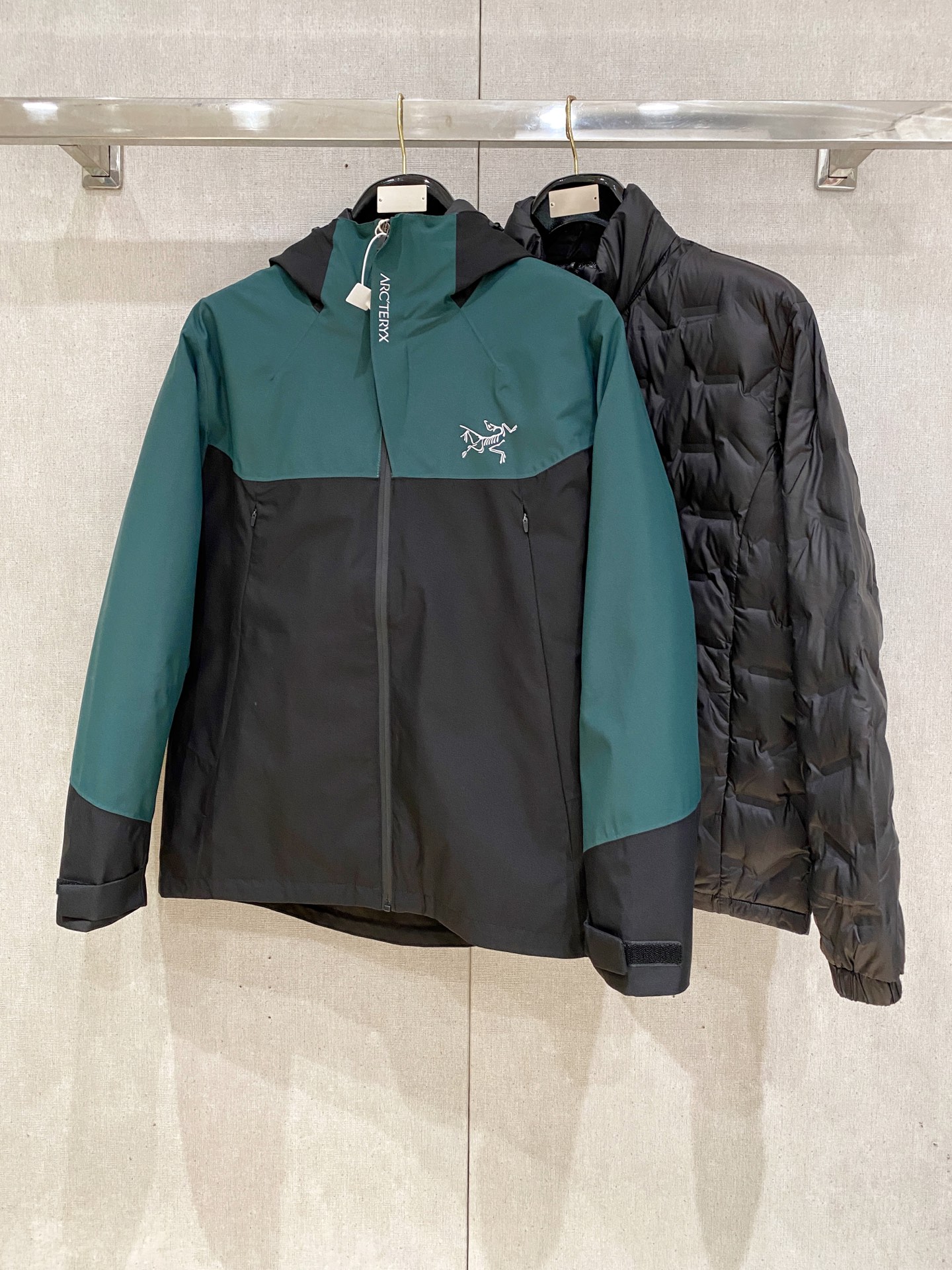 新款来袭 最高版本【始祖鸟】 三合一功能性户外性能 防风，防雨，90绒，ARCTERYX 始祖鸟硬壳顶级