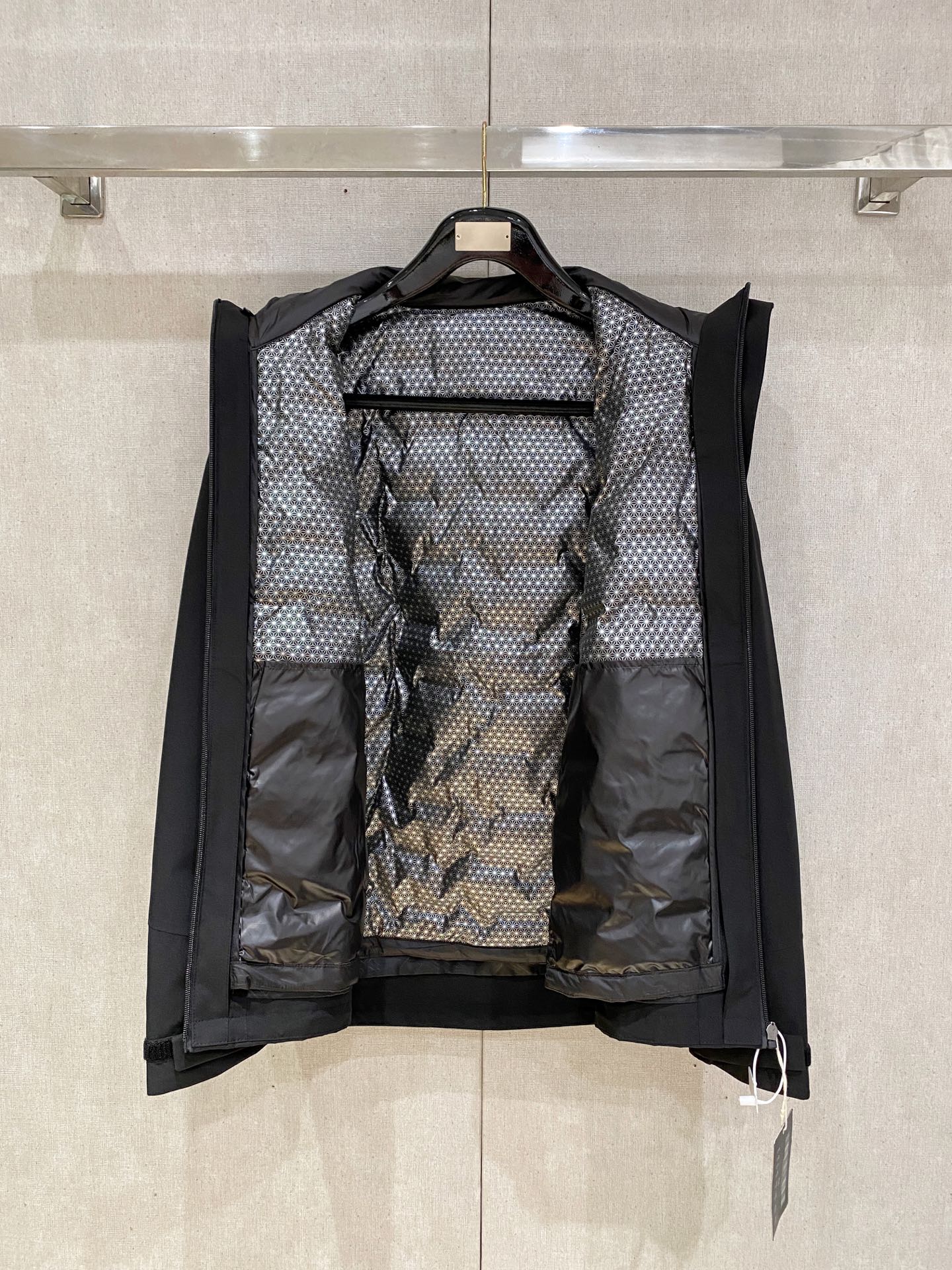 新款来袭 最高版本【始祖鸟】 三合一功能性户外性能 防风，防雨，90绒，ARCTERYX 始祖鸟硬壳顶级