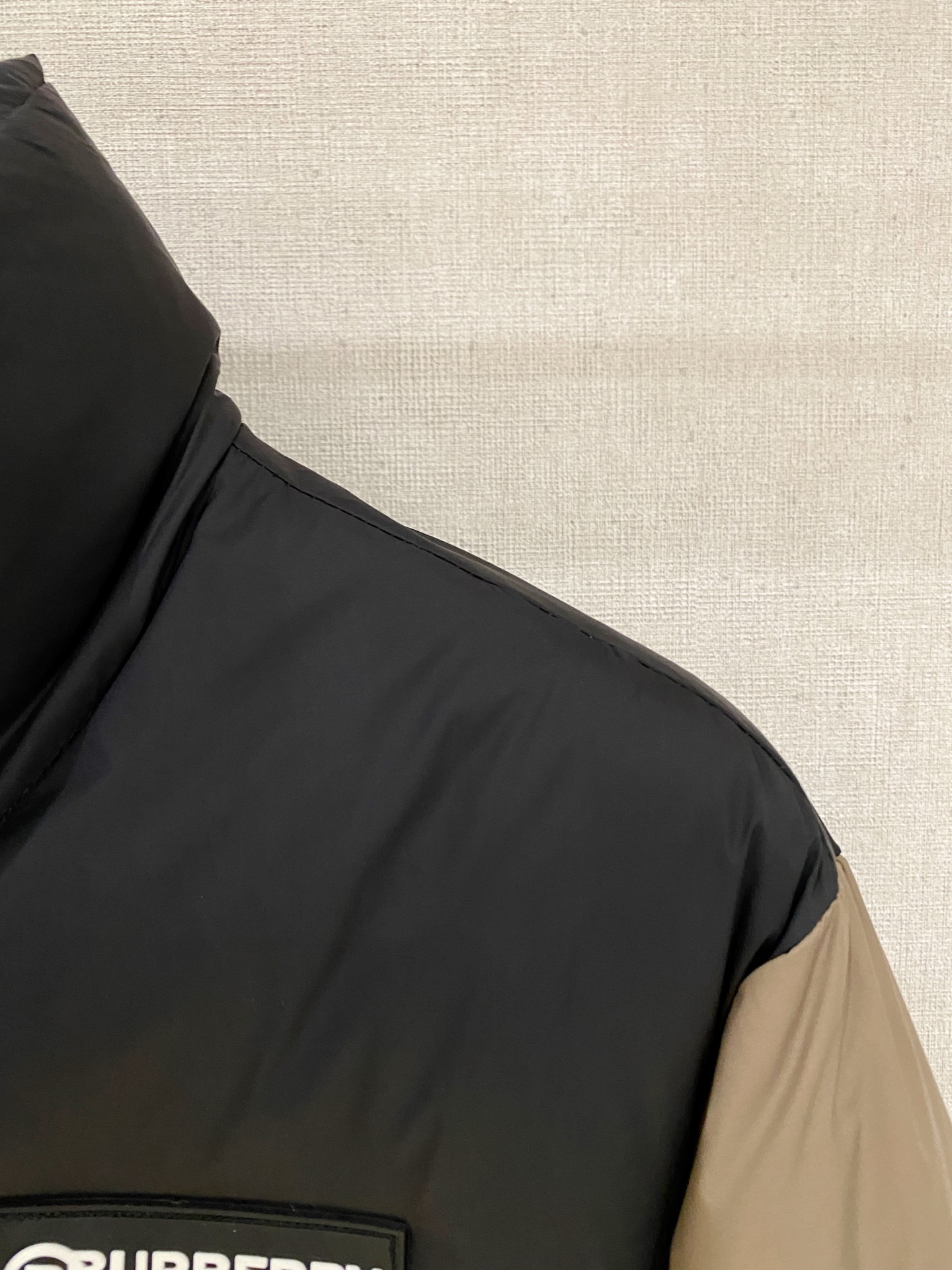 巴宝莉 冬季新品🌟时尚顶级羽绒服填充进口羽绒朵，100%市面最高品质，进口面料，里布最高标准，绝不跑绒，