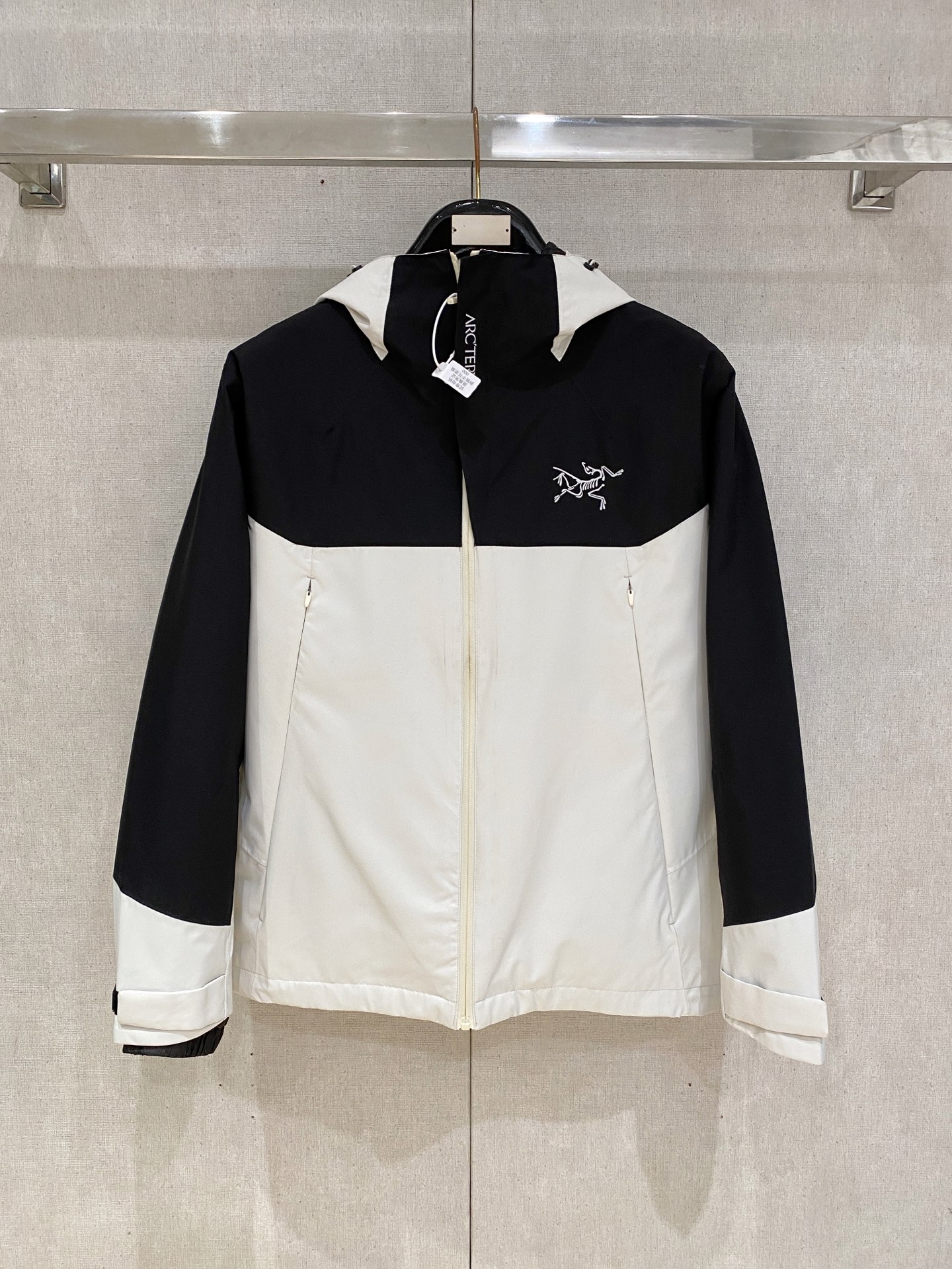 新款来袭 最高版本【始祖鸟】 三合一功能性户外性能 防风，防雨，90绒，ARCTERYX 始祖鸟硬壳顶级