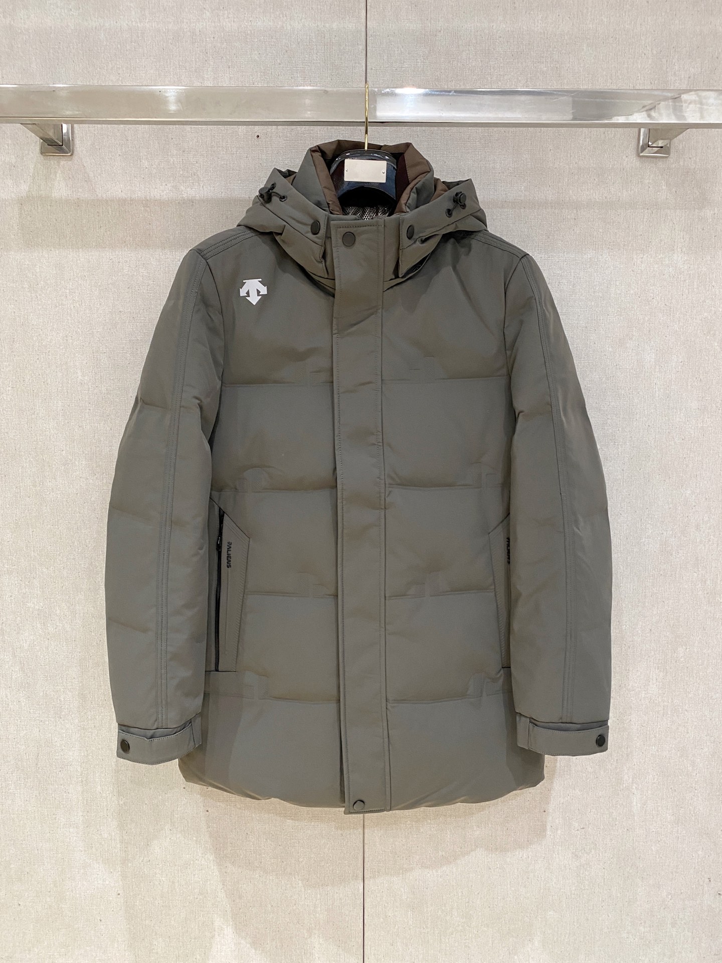 _dpi9s1G7mND0Xqxg8uEIr-vrcsAAsjEH-l2wfIw