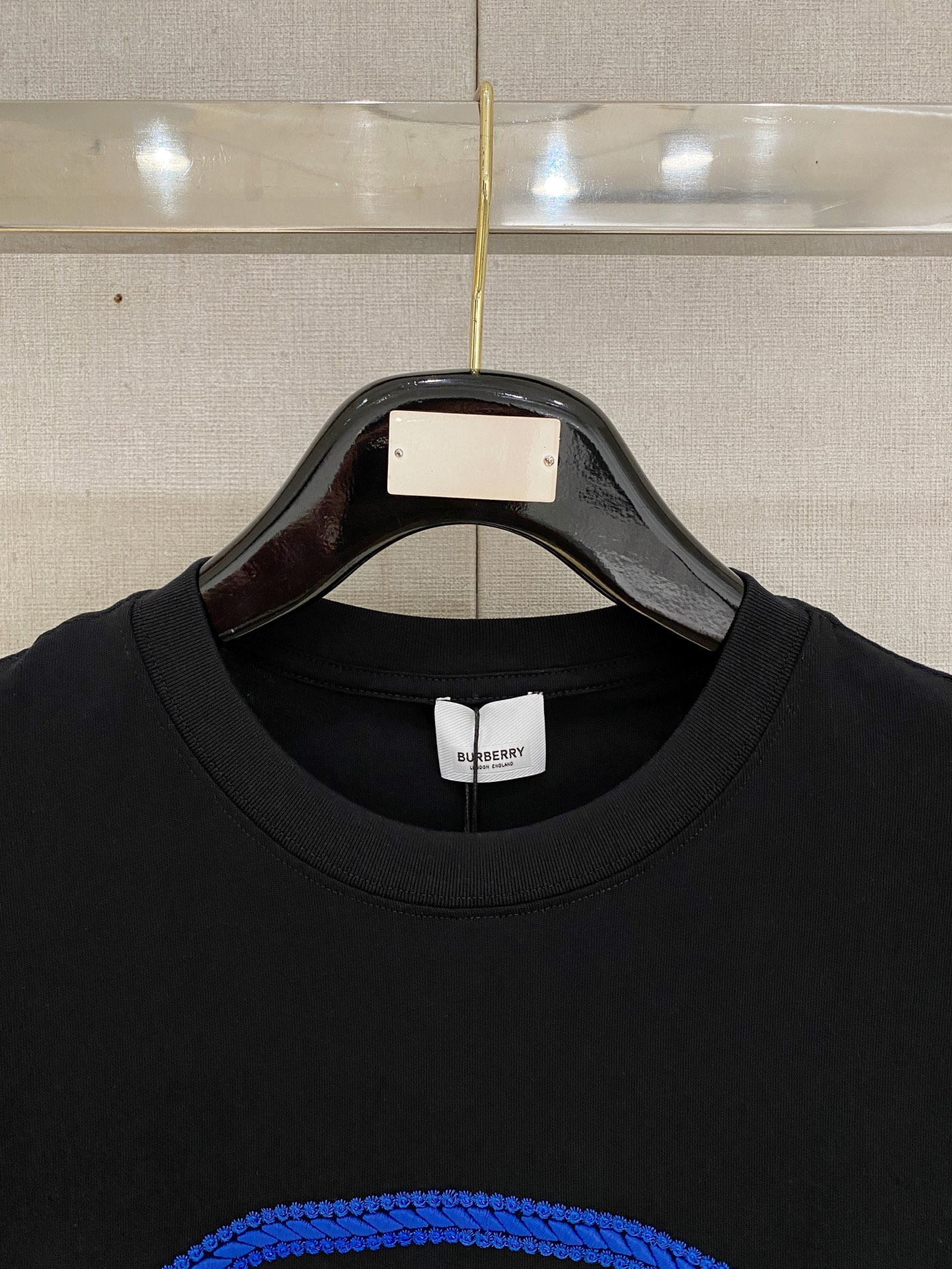 🌾退换# 巴宝莉Burberry26春夏新品专柜首发最新款短袖圆领T恤 高端订制 设计前卫时尚！品牌lo