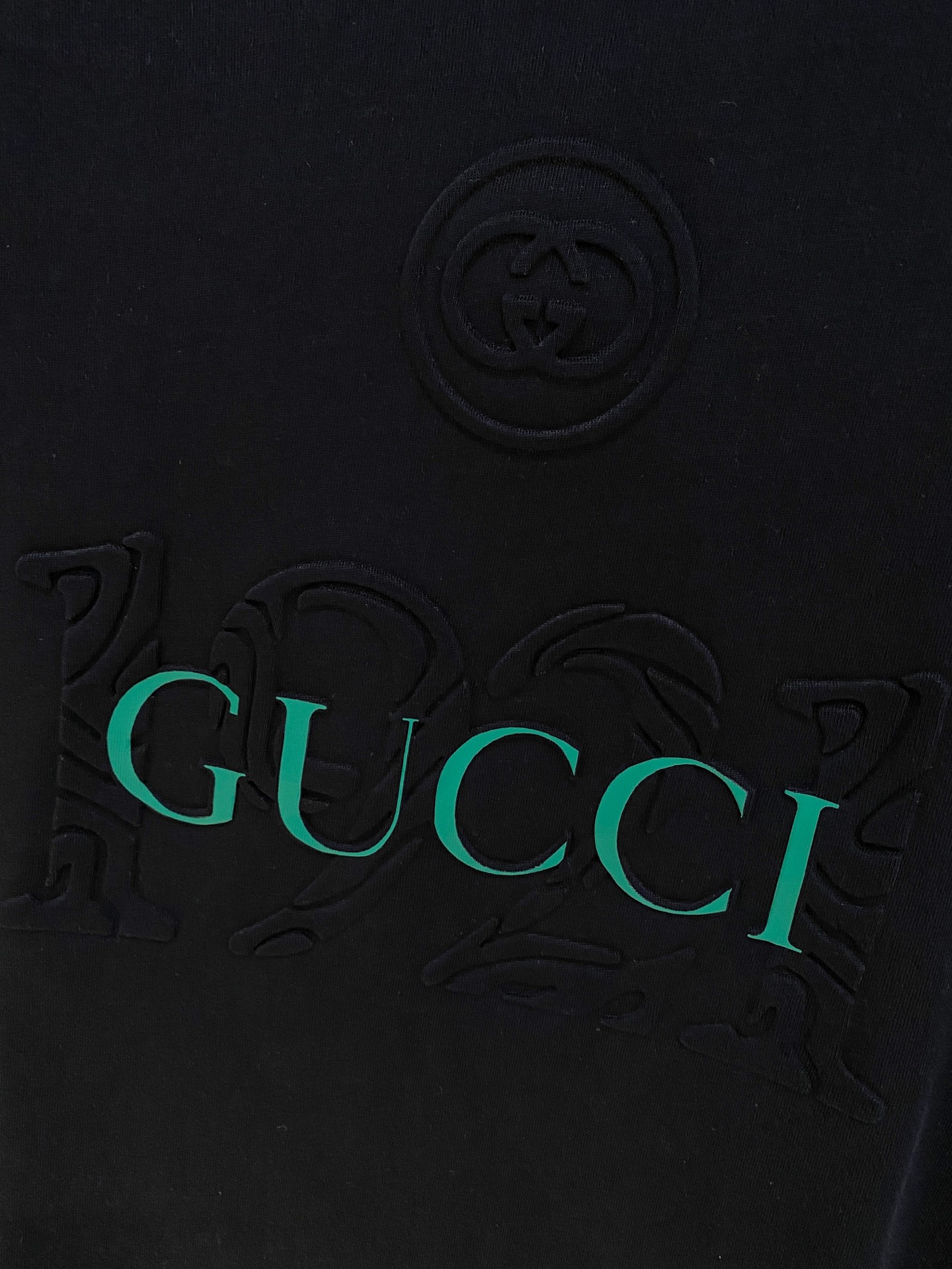 🌾退换# 古驰Gucci26春夏新品专柜首发最新款短袖圆领T恤 高端订制 设计前卫时尚！品牌logo重工