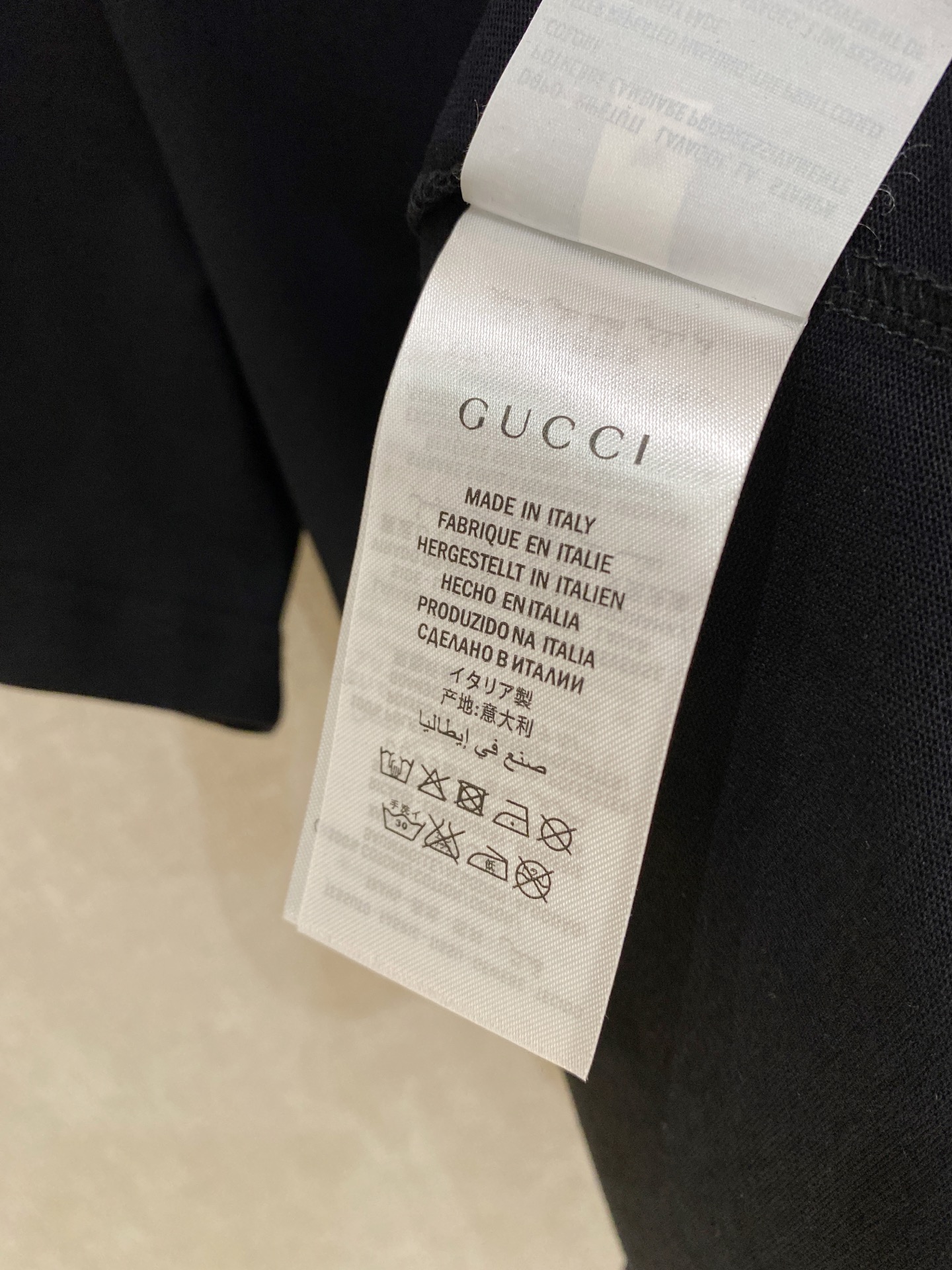 🌾退换# 古驰Gucci26春夏新品专柜首发最新款短袖圆领T恤 高端订制 设计前卫时尚！品牌logo重工