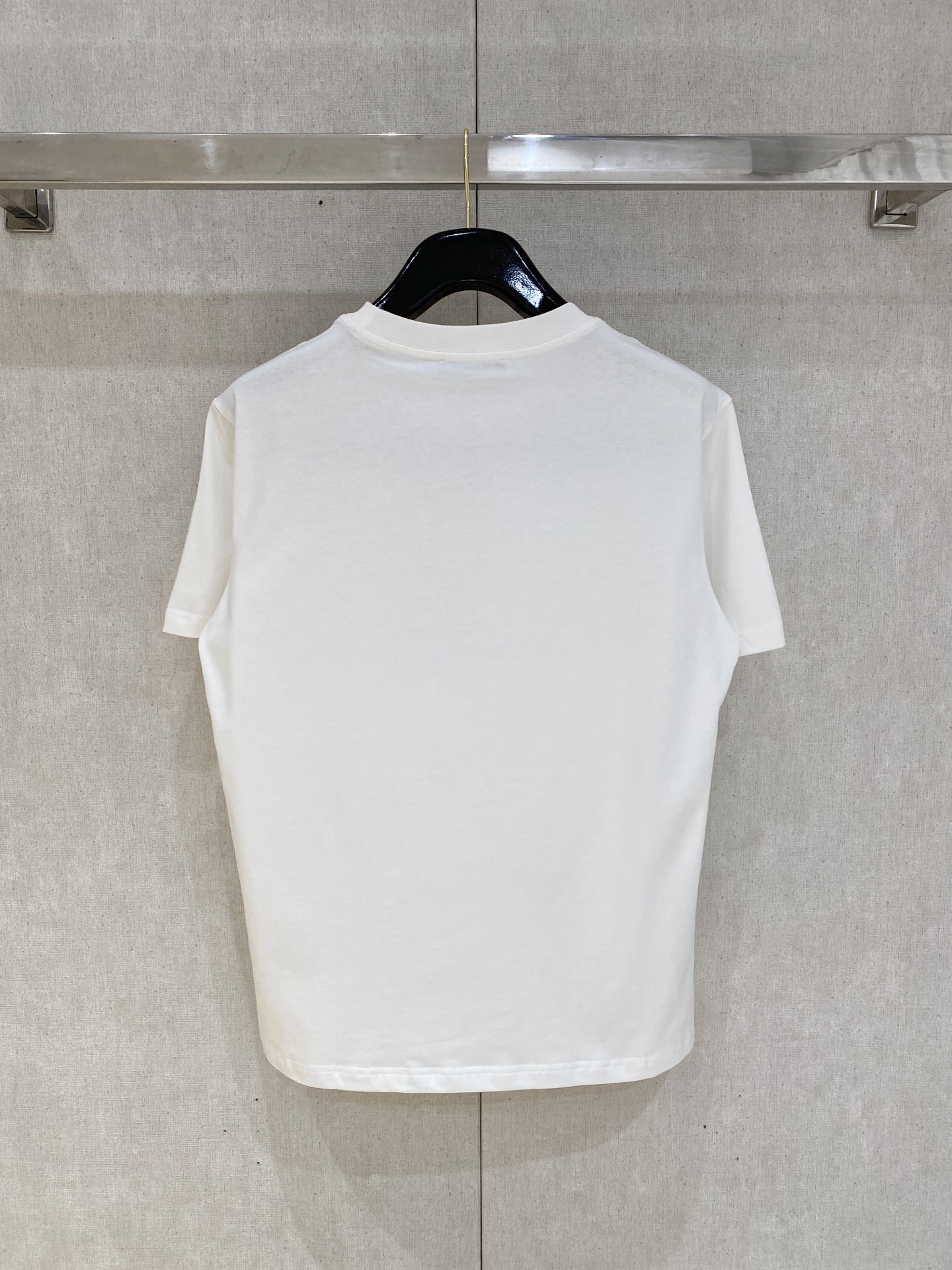 🌾退换# 巴宝莉Burberry26春夏新品专柜首发最新款短袖圆领T恤 高端订制 设计前卫时尚！品牌lo