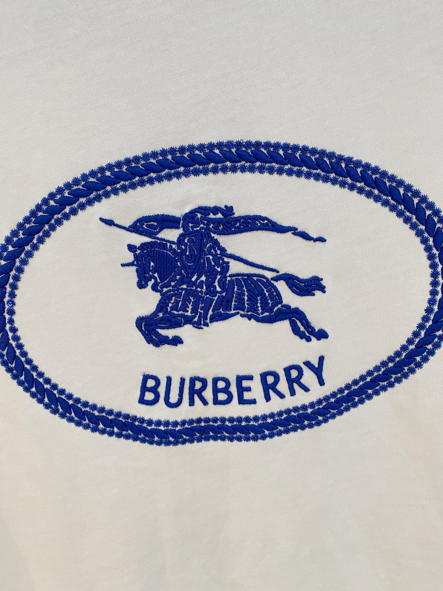🌾退换# 巴宝莉Burberry26春夏新品专柜首发最新款短袖圆领T恤 高端订制 设计前卫时尚！品牌lo