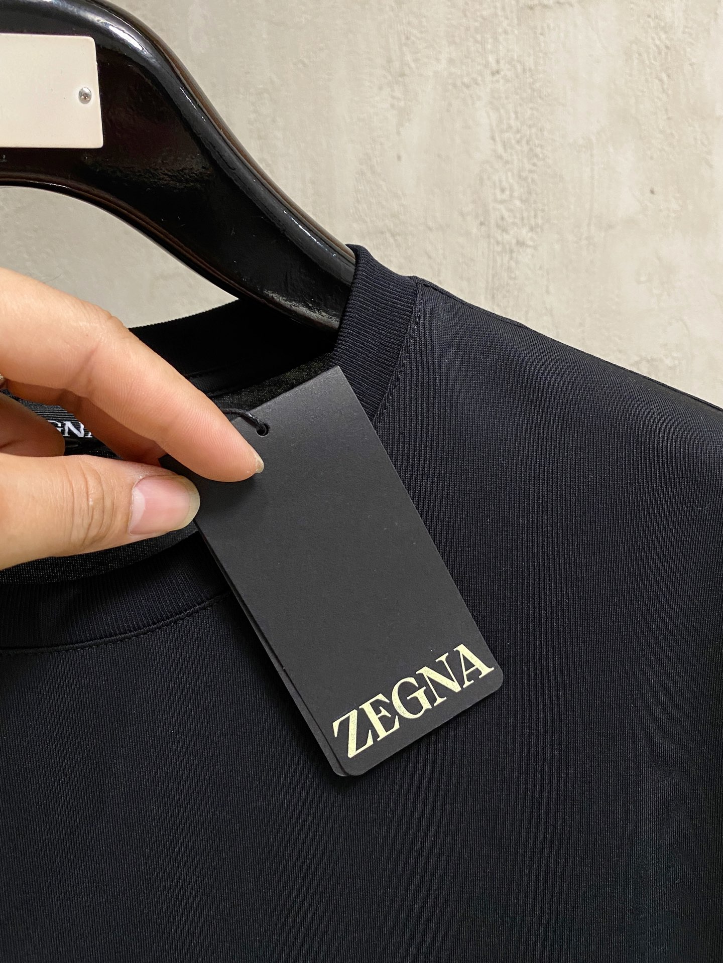 ZZ杰尼亚2026ss夏季最新品，专柜同步有售，时尚休闲圆领短袖T恤，采用进口原版面料，棉+索罗娜面料，