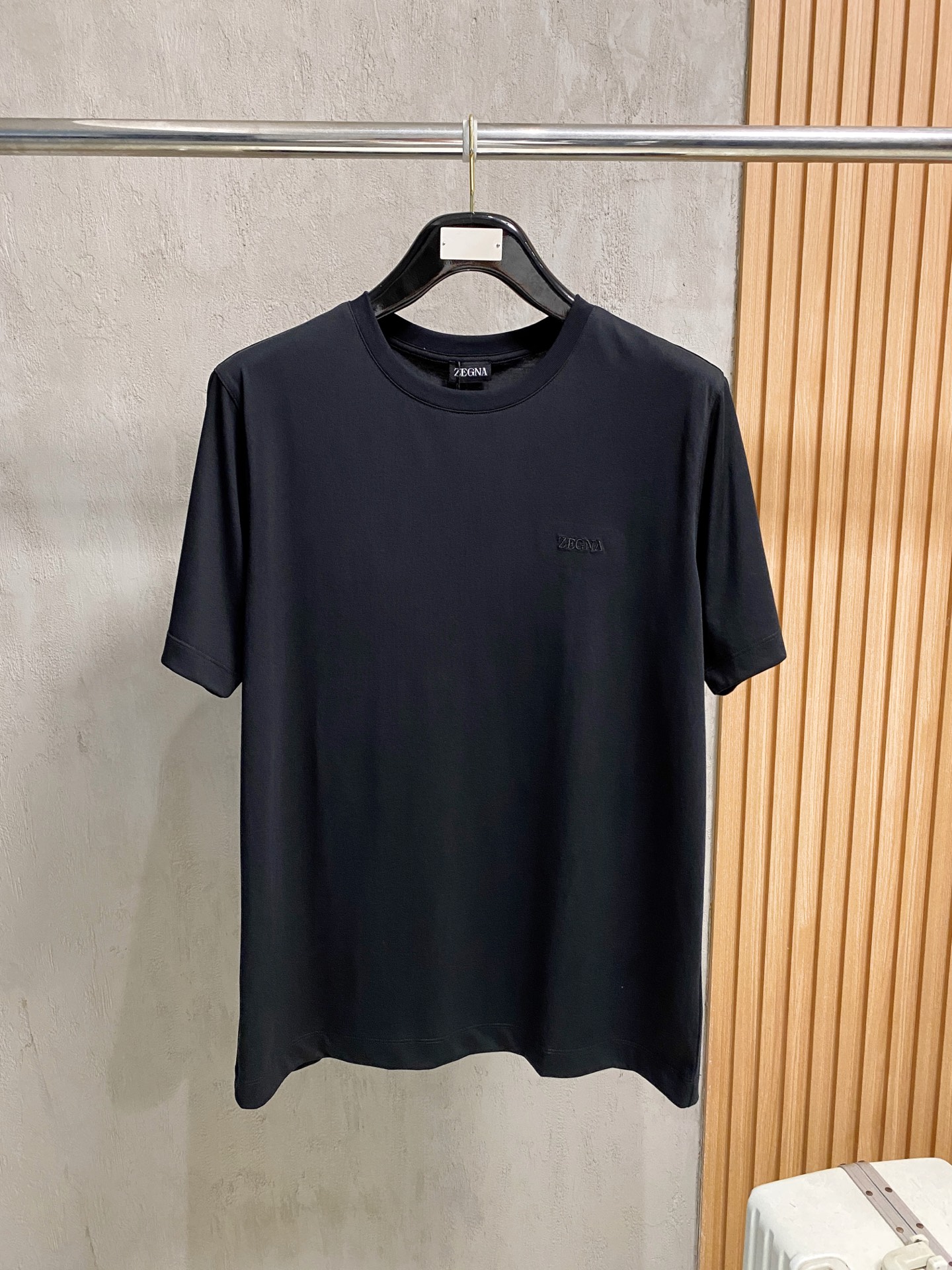 ZZ杰尼亚2026ss夏季最新品，专柜同步有售，时尚休闲圆领短袖T恤，采用进口原版面料，棉+索罗娜面料，