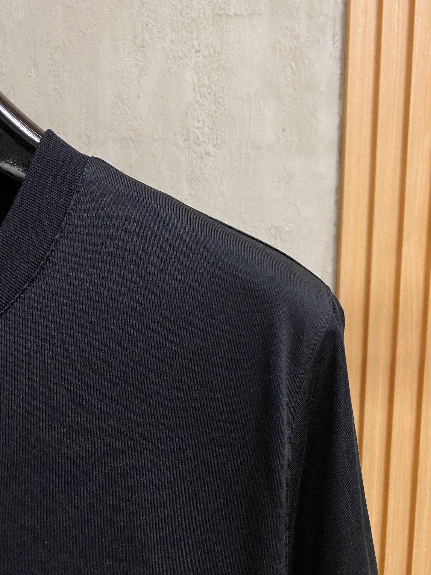 KITON家2026ss夏季最新品，专柜同步有售，时尚休闲圆领短袖T恤，采用进口原版面料，棉+索罗娜面料