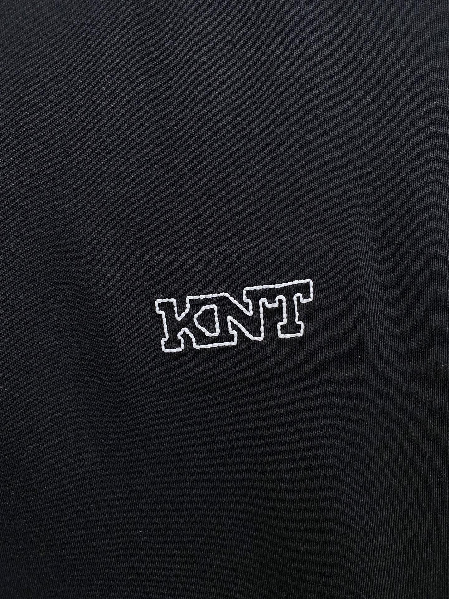 KITON家2026ss夏季最新品，专柜同步有售，时尚休闲圆领短袖T恤，采用进口原版面料，棉+索罗娜面料