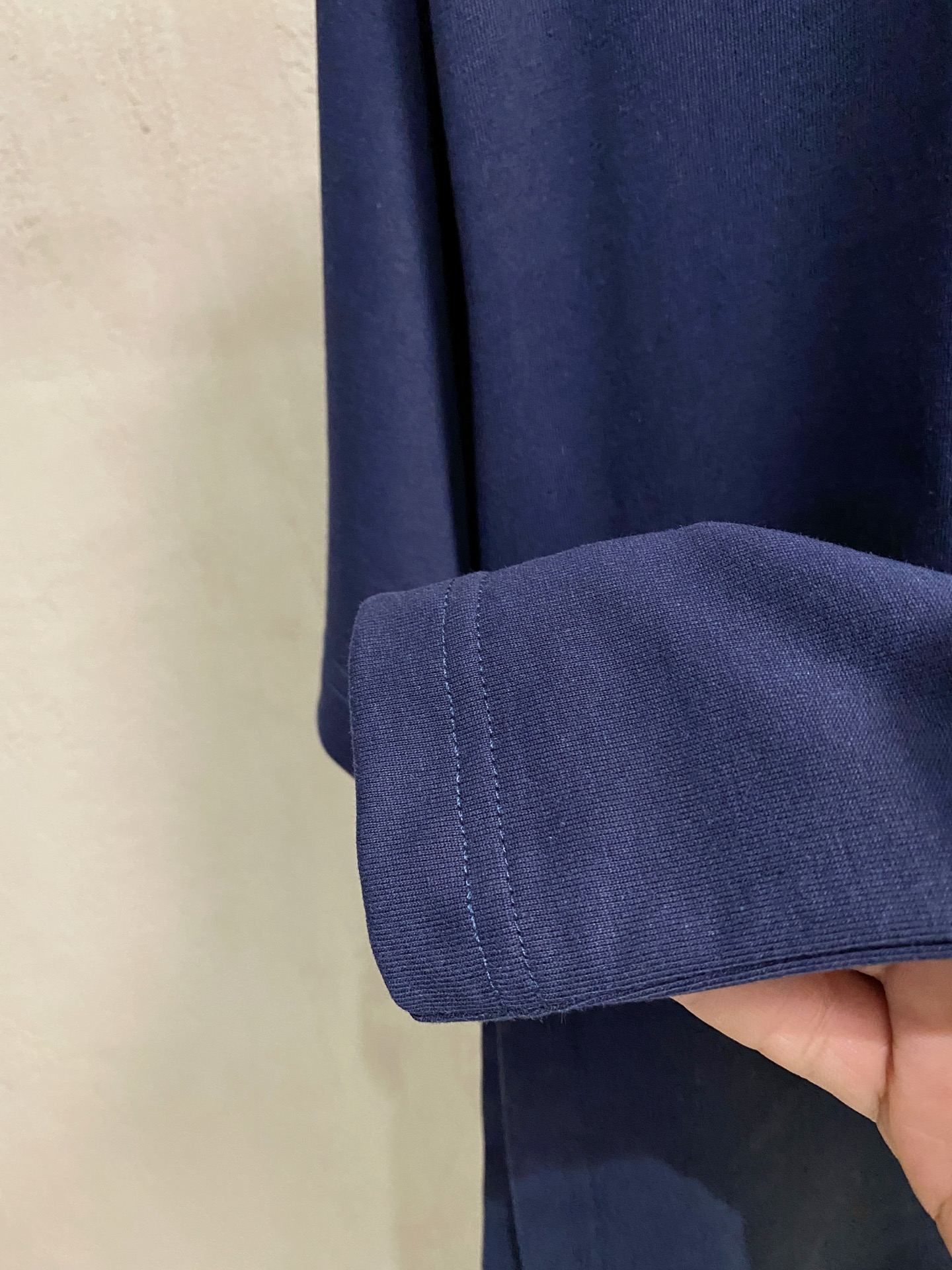 LOW罗意威2026ss夏季最新品，时尚休闲圆领短袖T恤，棉+索罗娜面料，舒适透气，顶级刺绣🪡工艺字母图