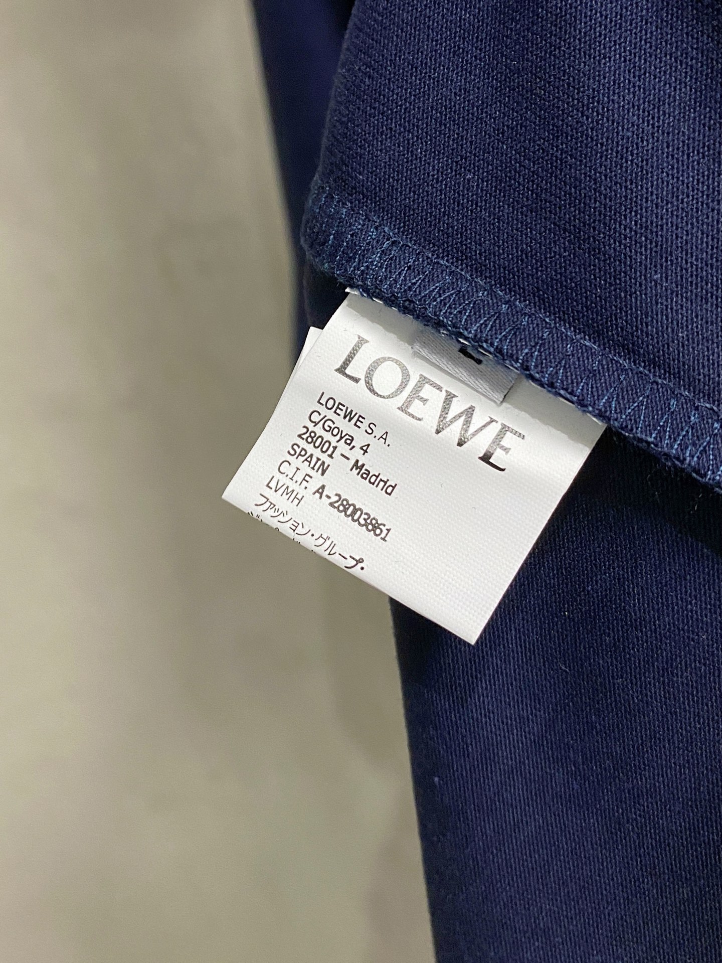 LOW罗意威2026ss夏季最新品，时尚休闲圆领短袖T恤，棉+索罗娜面料，舒适透气，顶级刺绣🪡工艺字母图