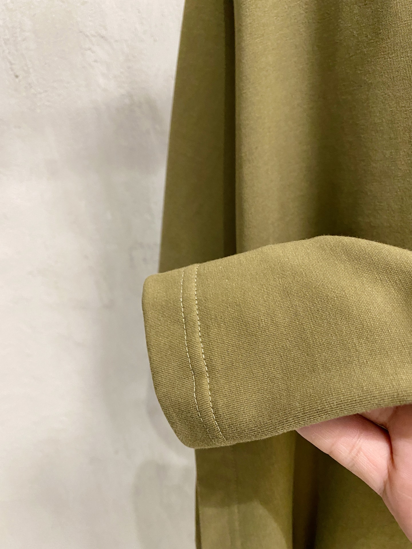 LOW罗意威2026ss夏季最新品，时尚休闲圆领短袖T恤，棉+索罗娜面料，舒适透气，顶级刺绣🪡工艺字母图