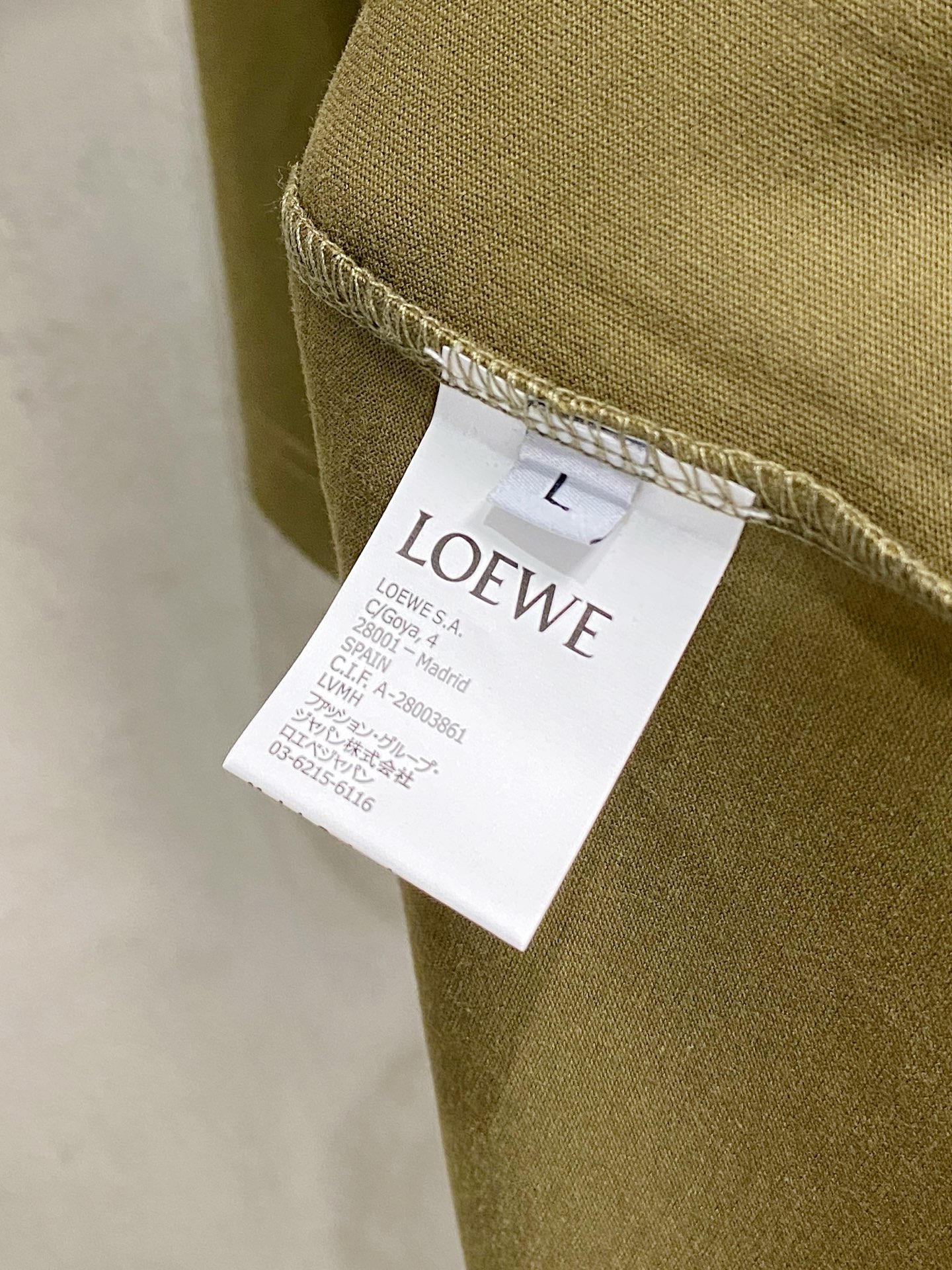 LOW罗意威2026ss夏季最新品，时尚休闲圆领短袖T恤，棉+索罗娜面料，舒适透气，顶级刺绣🪡工艺字母图