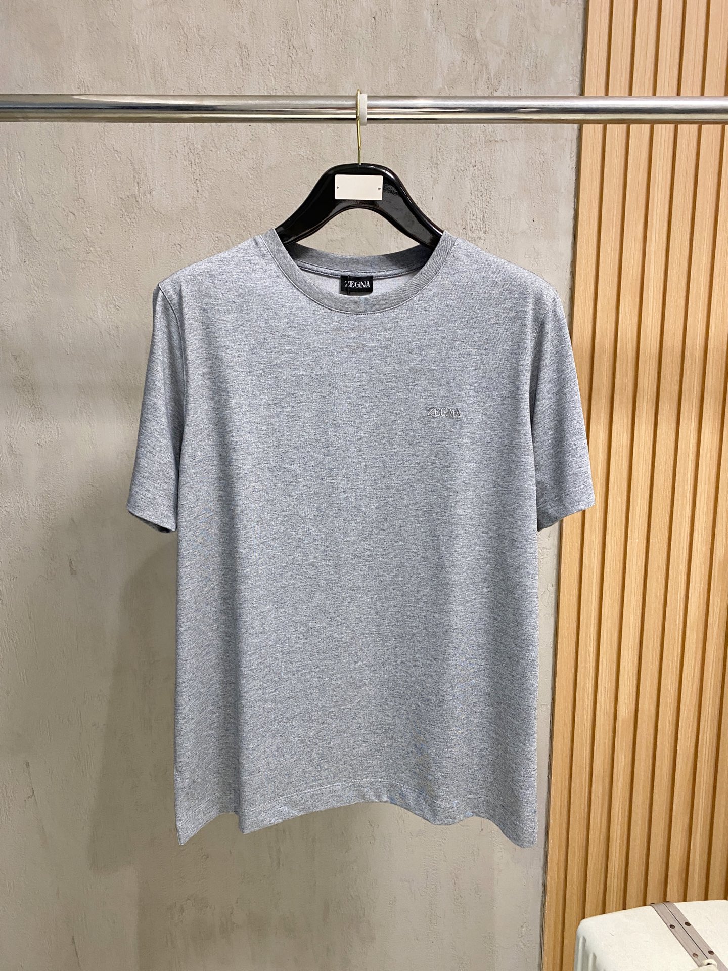 ZZ杰尼亚2026ss夏季最新品，专柜同步有售，时尚休闲圆领短袖T恤，采用进口原版面料，棉+索罗娜面料，