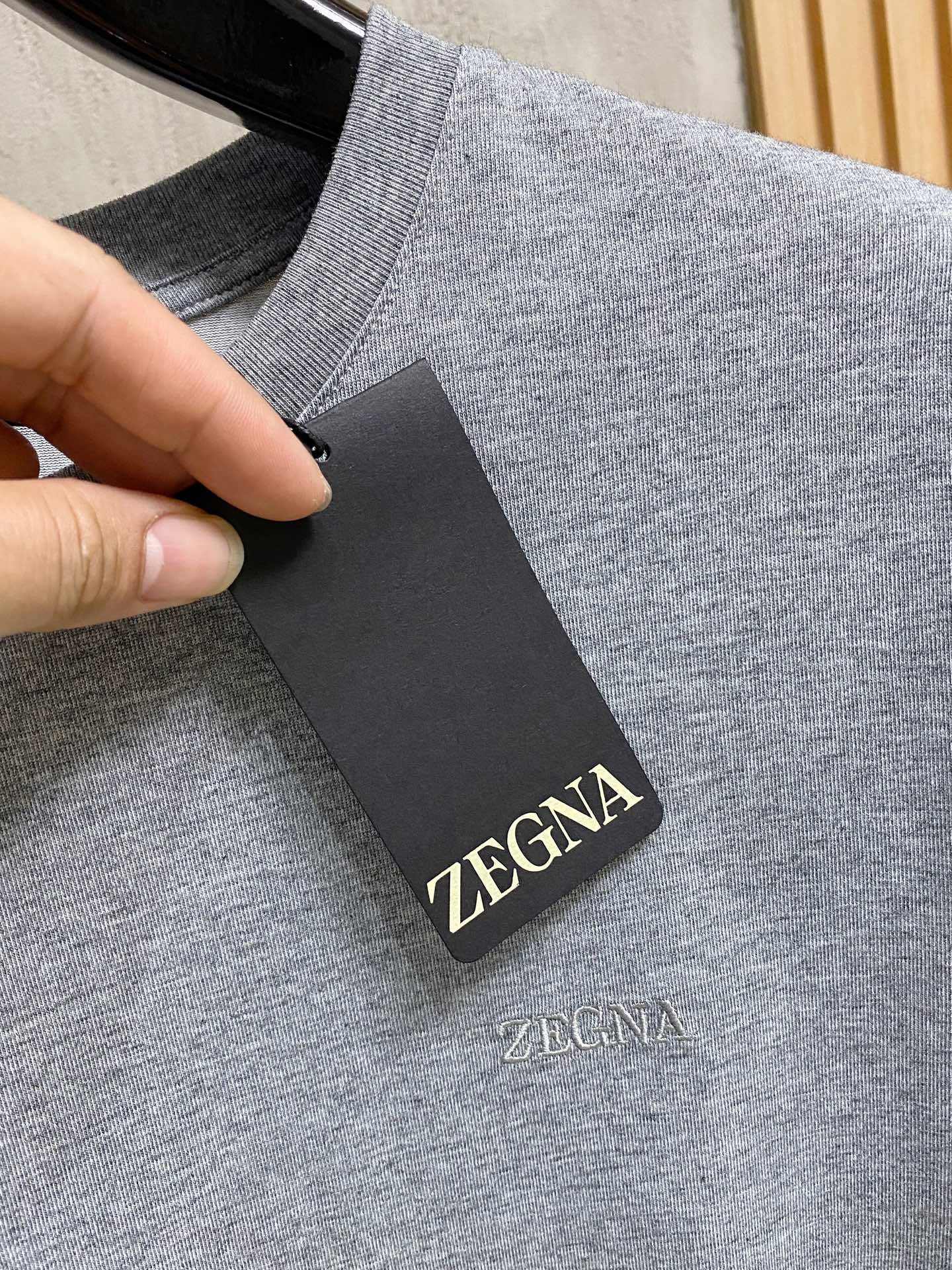 ZZ杰尼亚2026ss夏季最新品，专柜同步有售，时尚休闲圆领短袖T恤，采用进口原版面料，棉+索罗娜面料，