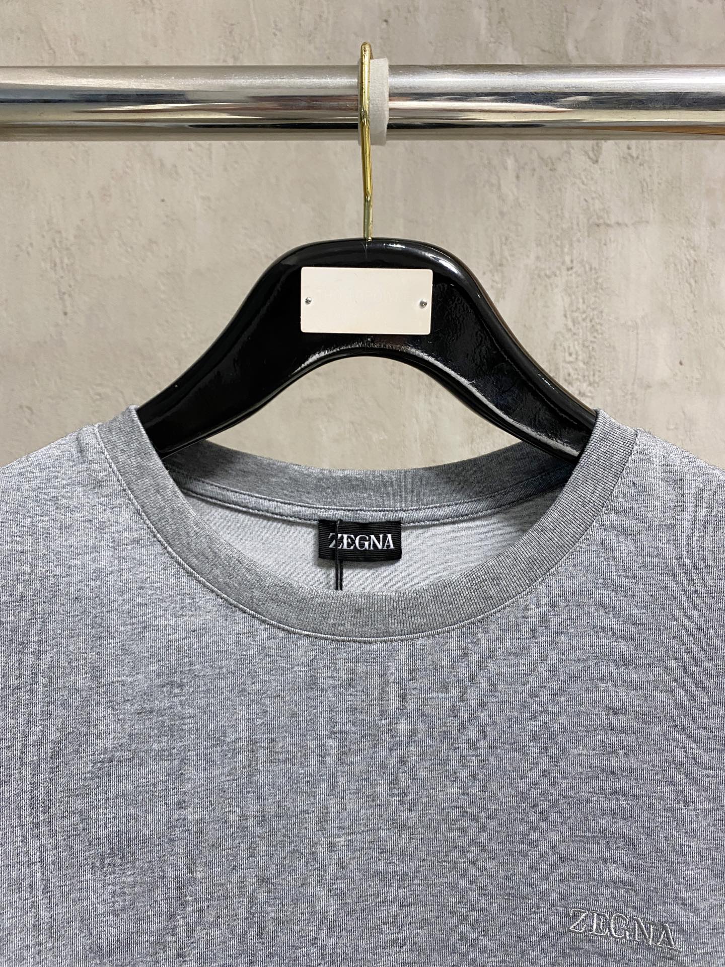 ZZ杰尼亚2026ss夏季最新品，专柜同步有售，时尚休闲圆领短袖T恤，采用进口原版面料，棉+索罗娜面料，