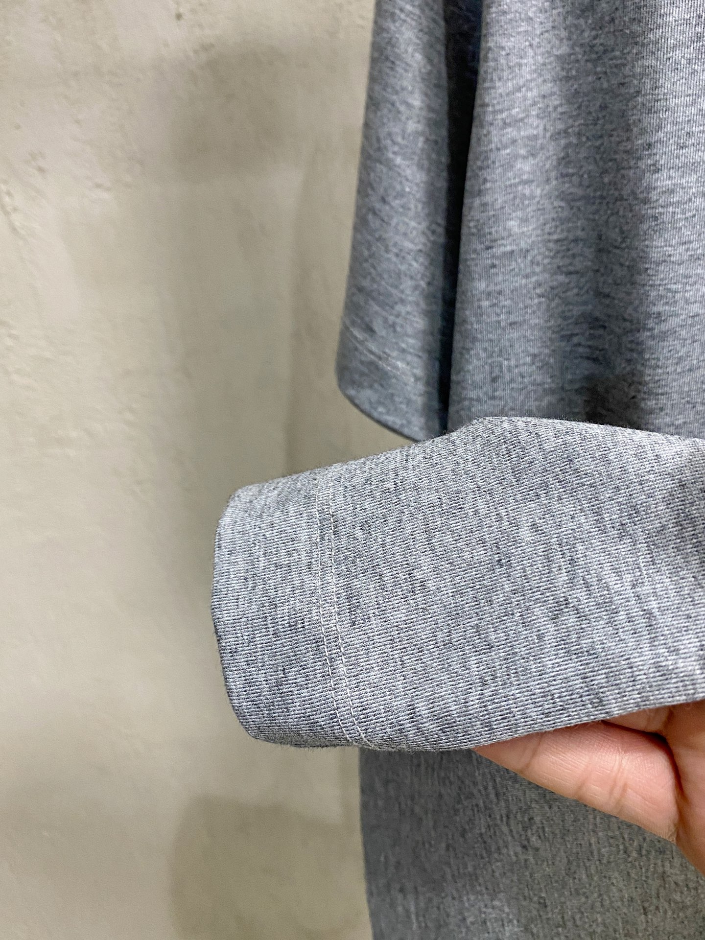 ZZ杰尼亚2026ss夏季最新品，专柜同步有售，时尚休闲圆领短袖T恤，采用进口原版面料，棉+索罗娜面料，