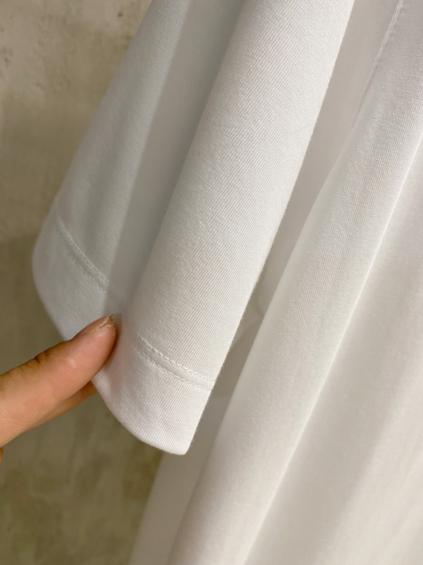 ZZ杰尼亚2026ss夏季最新品，专柜同步有售，时尚休闲圆领短袖T恤，采用进口原版面料，棉+索罗娜面料，