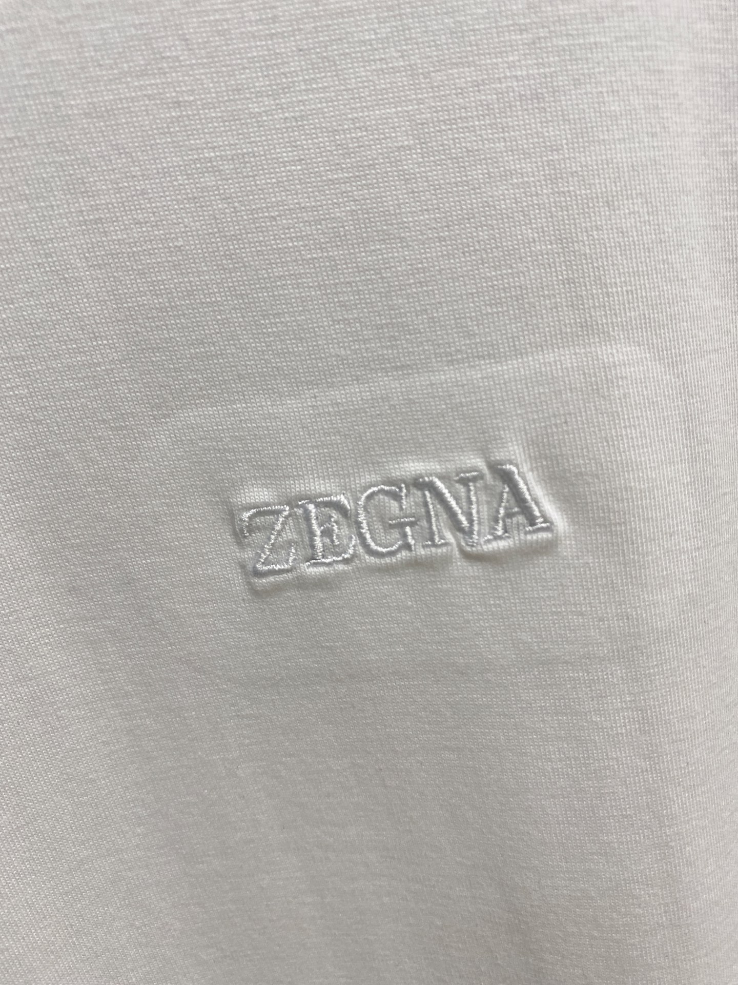 ZZ杰尼亚2026ss夏季最新品，专柜同步有售，时尚休闲圆领短袖T恤，采用进口原版面料，棉+索罗娜面料，