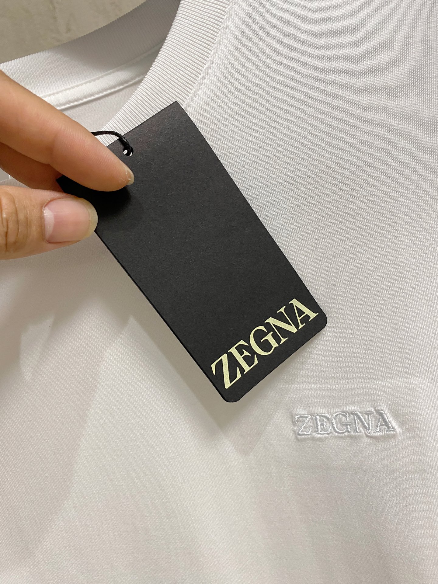 ZZ杰尼亚2026ss夏季最新品，专柜同步有售，时尚休闲圆领短袖T恤，采用进口原版面料，棉+索罗娜面料，