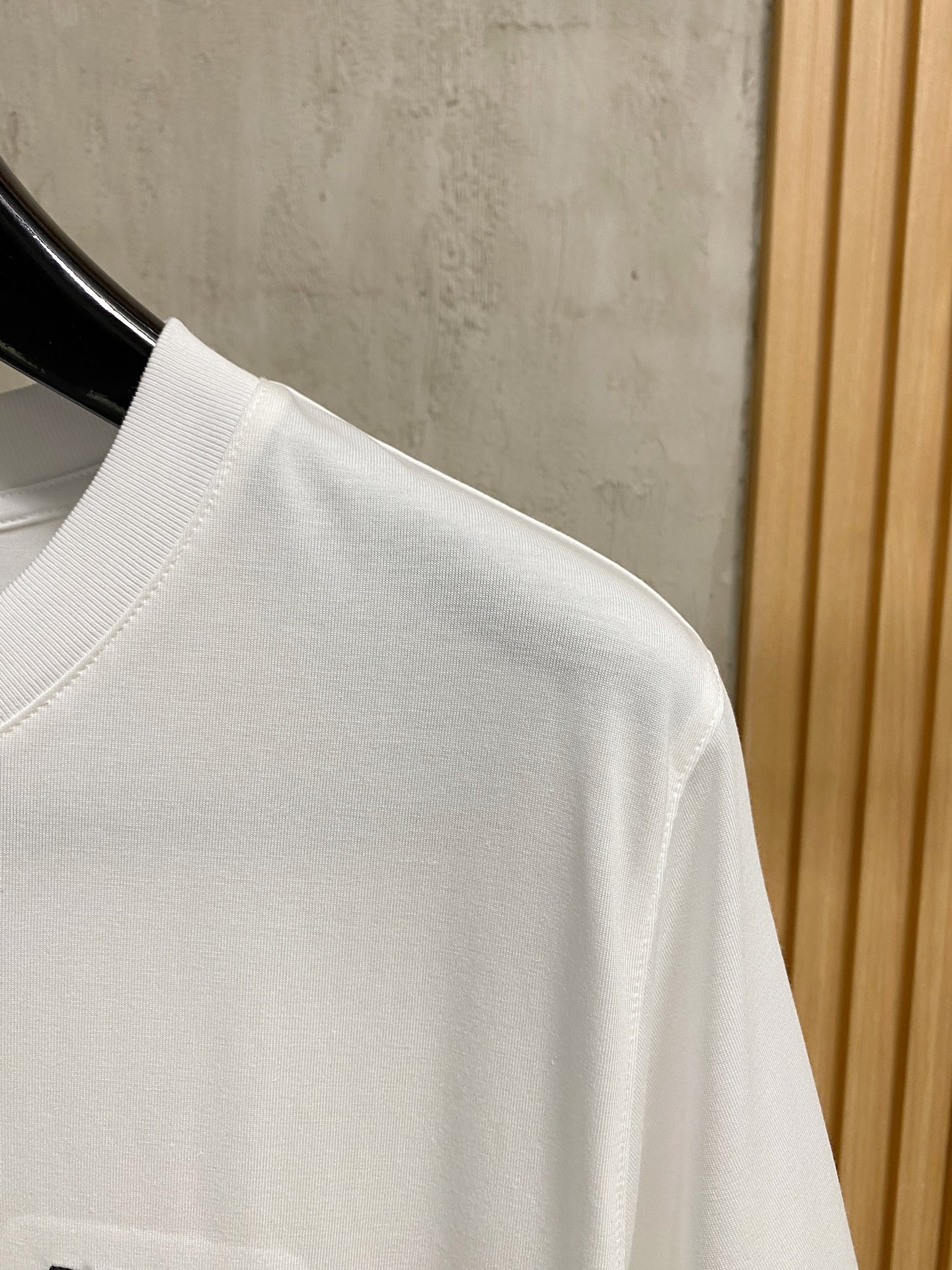 KITON家2026ss夏季最新品，专柜同步有售，时尚休闲圆领短袖T恤，采用进口原版面料，棉+索罗娜面料