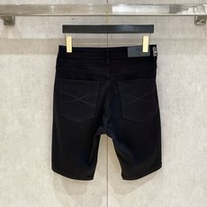 Brunello Cucinelli💎2026夏季短裤最新⚡️推出男士薄款牛仔短裤新品!重工水洗牛仔面料 Brunello Cucinelli💎2026夏季短裤最新⚡️推出男士薄款牛仔短裤新品!重工水洗牛仔面料